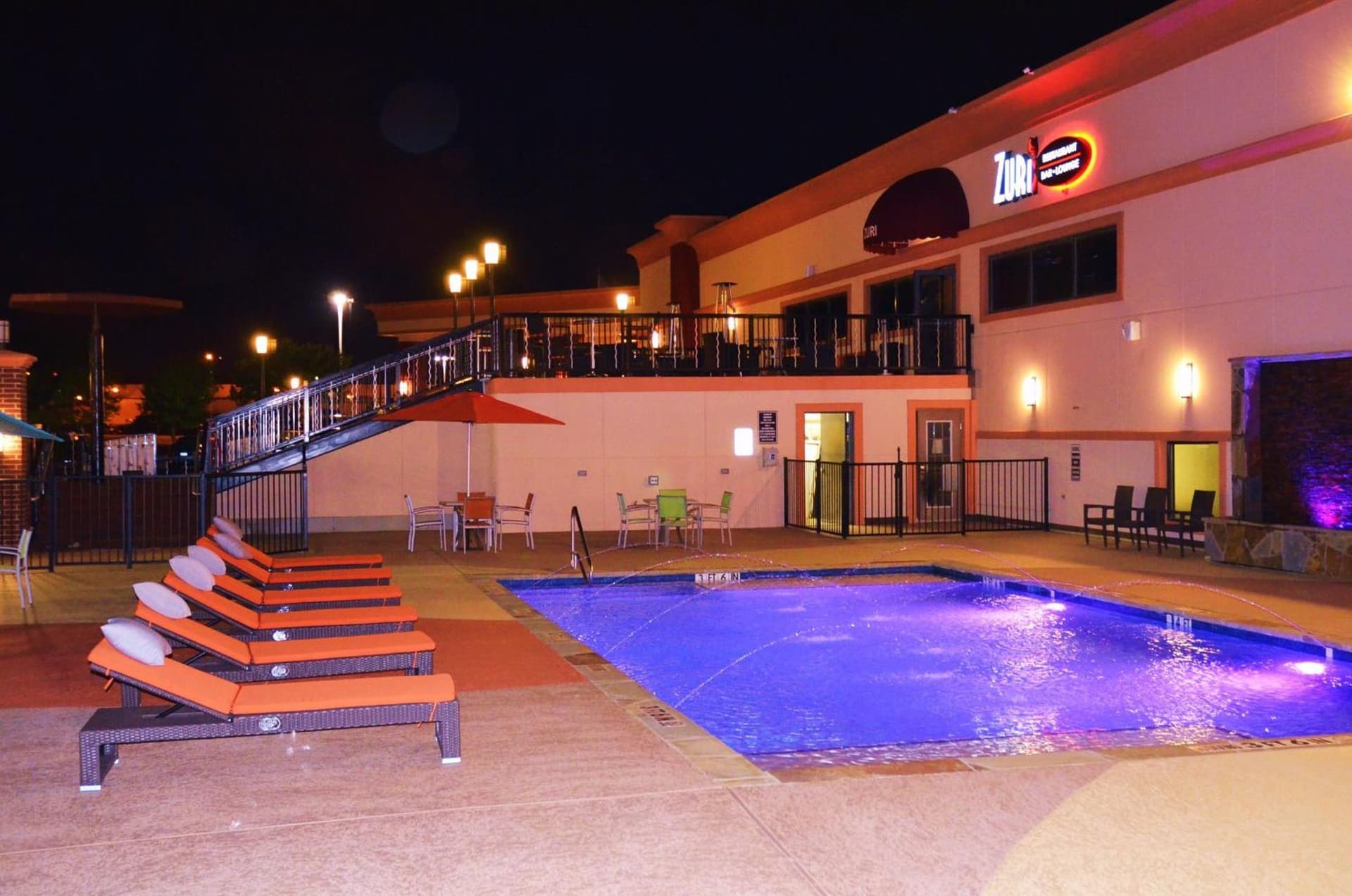 Lux Hotel & Spa gallery photo in Arlington, TX — image 31