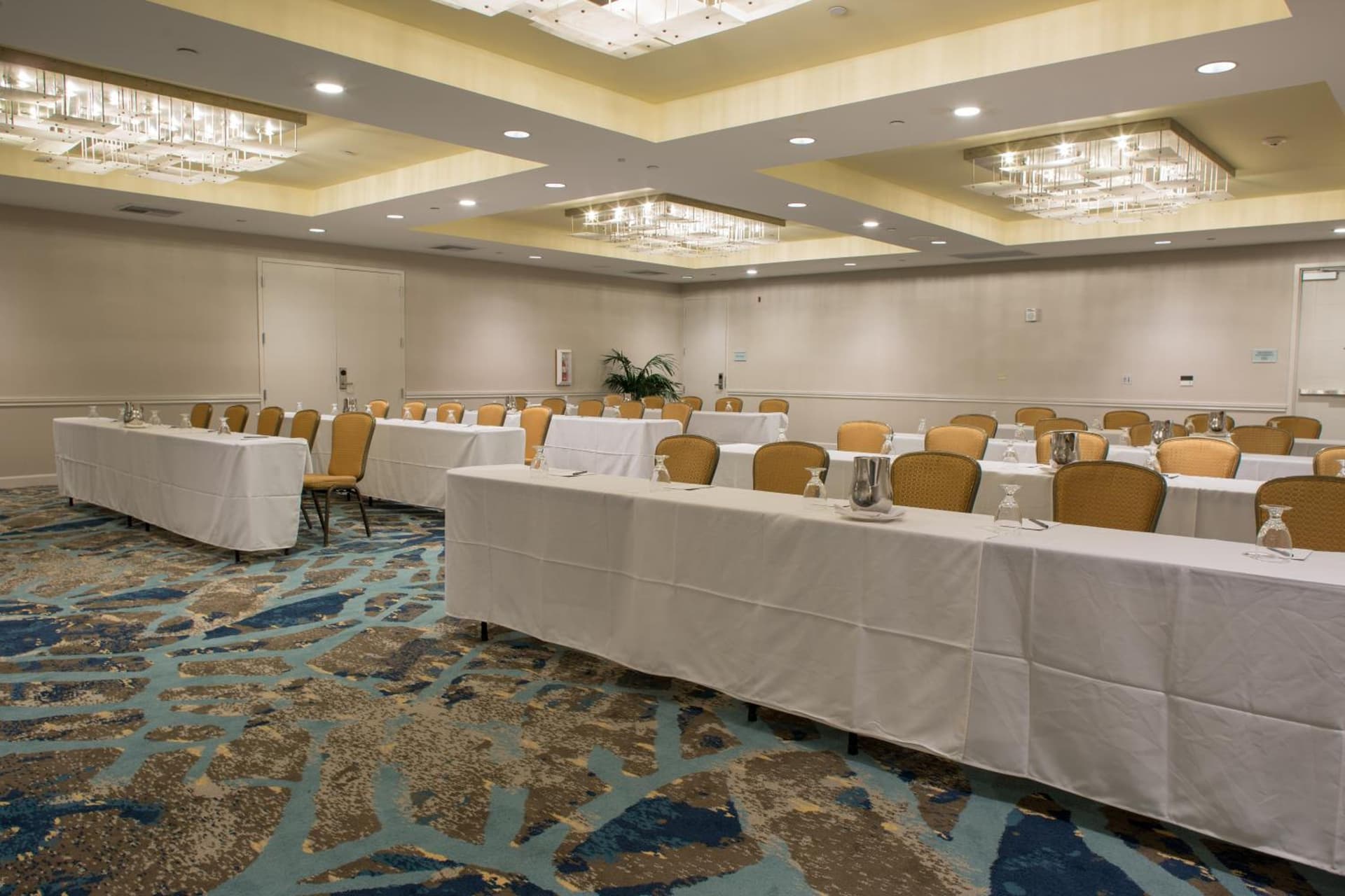 Crowne Plaza Ventura Beach by IHG gallery photo in Ventura, CA — image 100