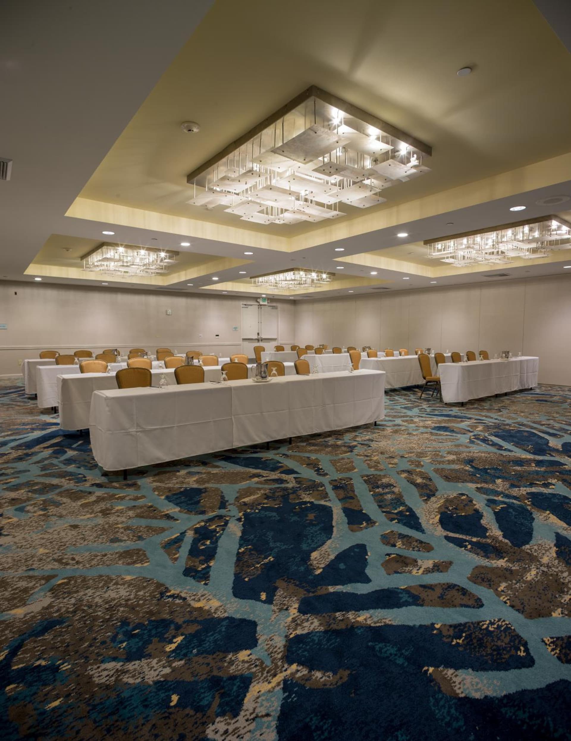 Crowne Plaza Ventura Beach by IHG gallery photo in Ventura, CA — image 49