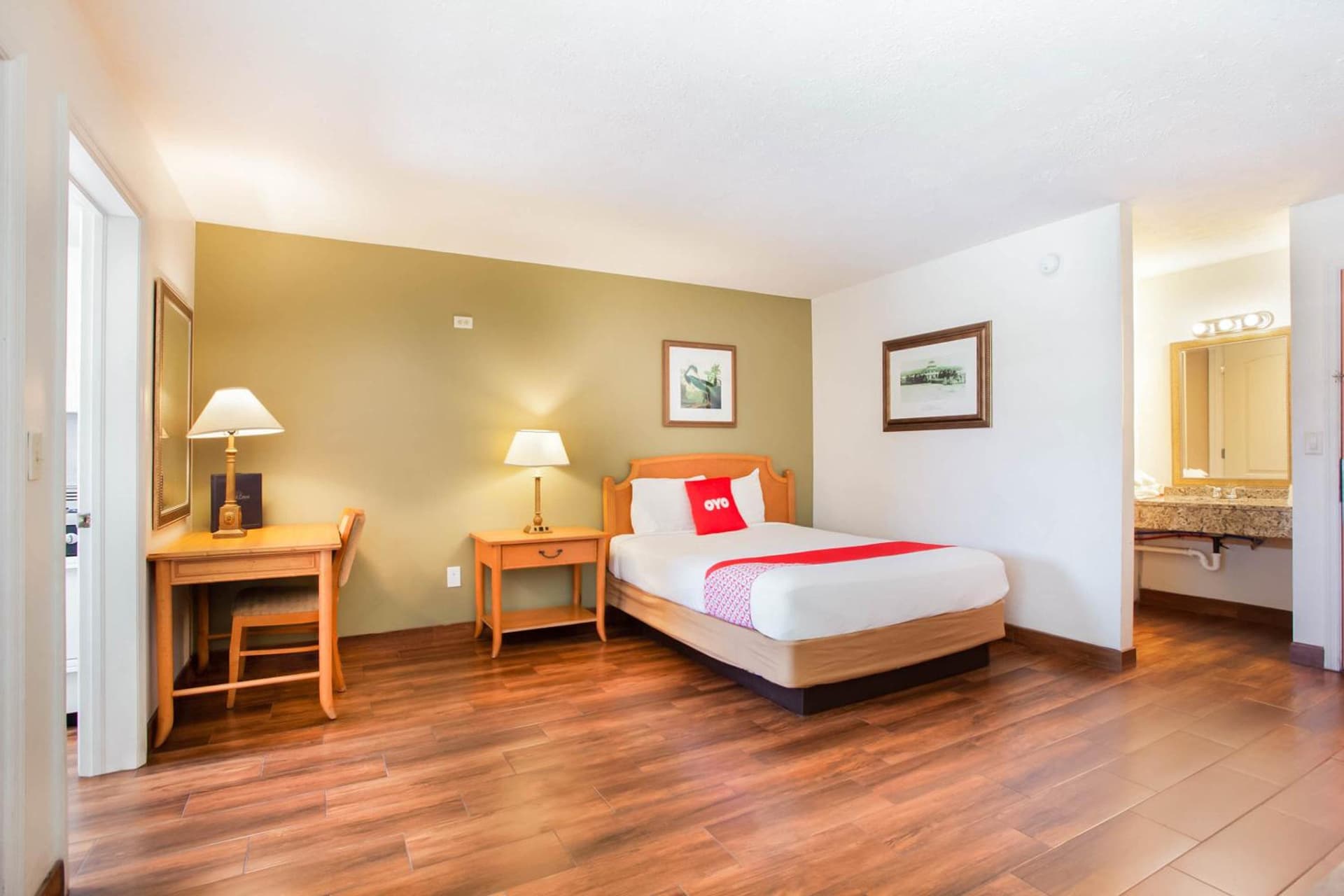 OYO Waterfront Hotel- Cape Coral Fort Myers, FL gallery photo in Cape Coral, FL — image 15