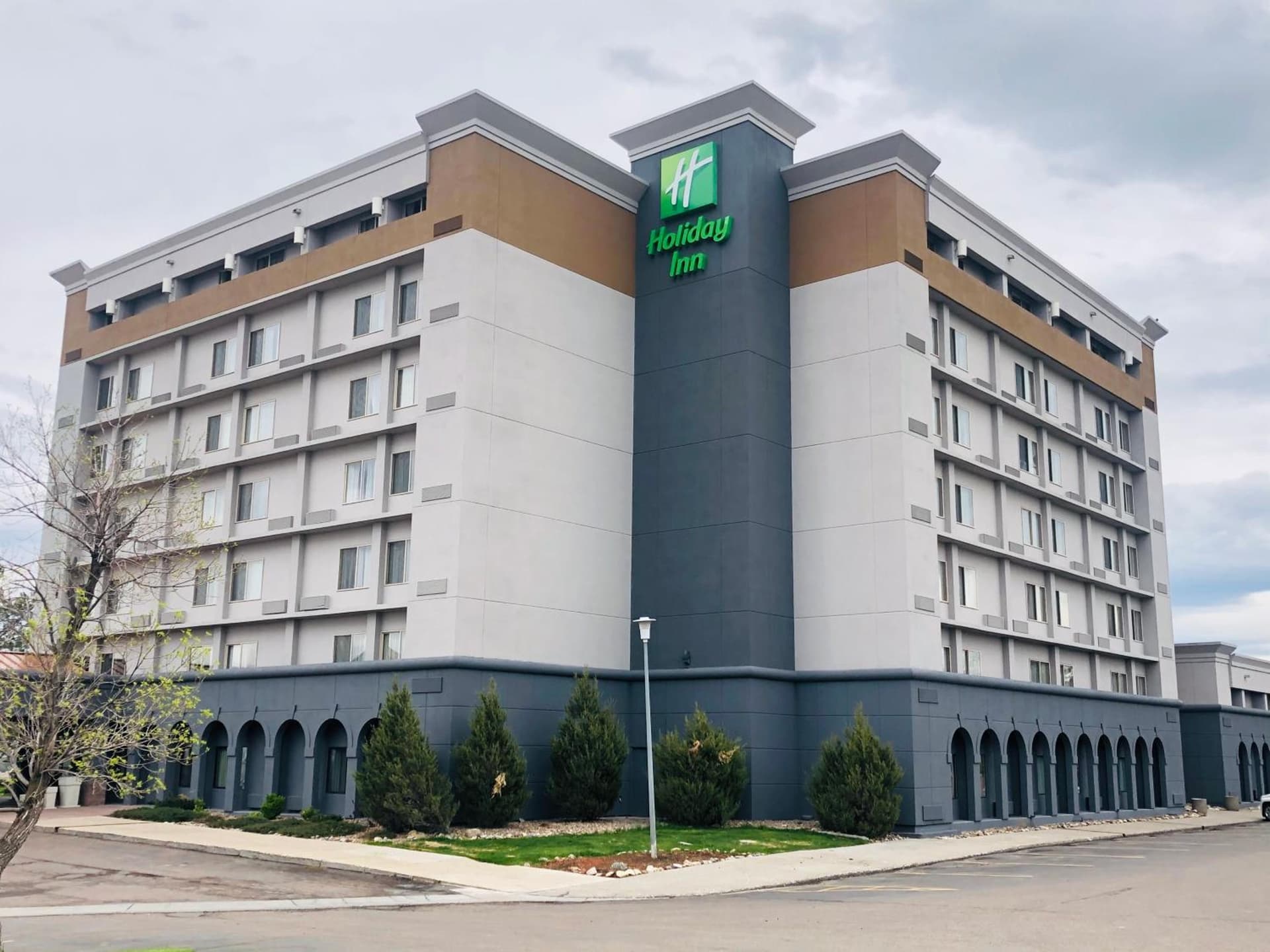 Holiday Inn Great Falls-Convention Center by IHG featured exterior or lobby in Great Falls, MT — similar hotel