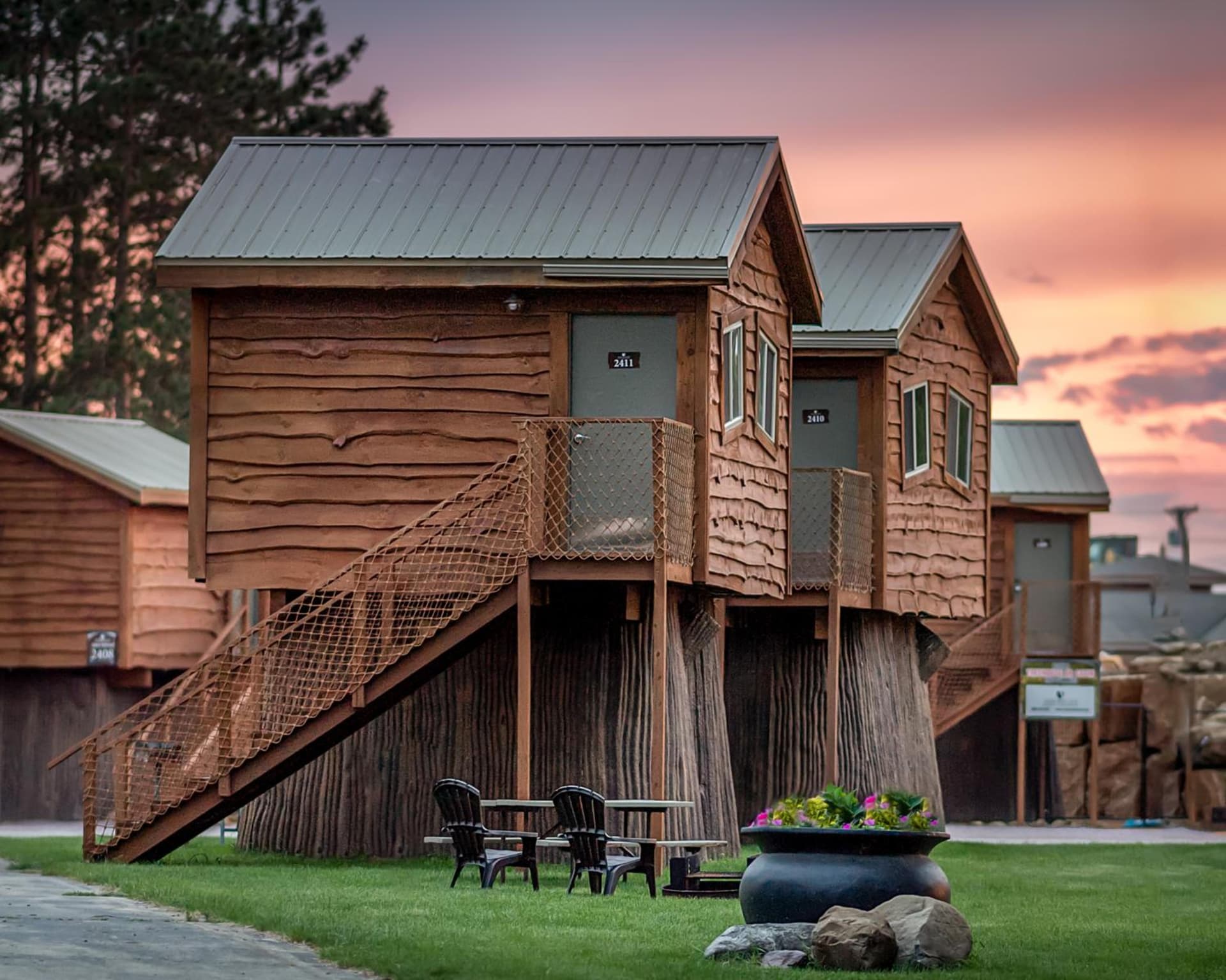 Natura Treescape Resort featured exterior or lobby in Wisconsin Dells, WI — similar hotel