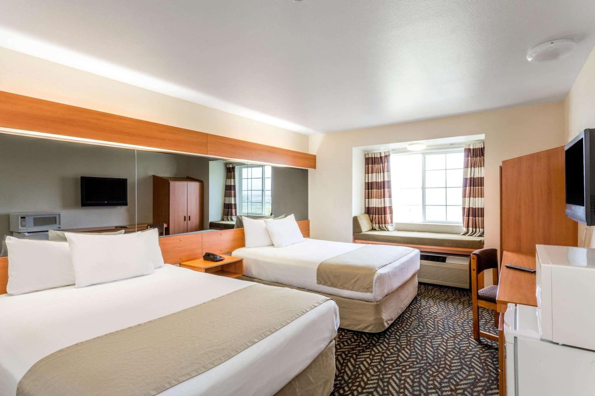 Microtel Inn & Suites by Wyndham Salt Lake City Airport gallery photo in Salt Lake City, UT — image 34