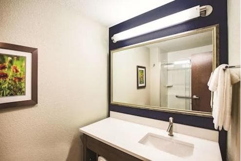 La Quinta by Wyndham Wichita Northeast gallery photo in Wichita, KS — image 35