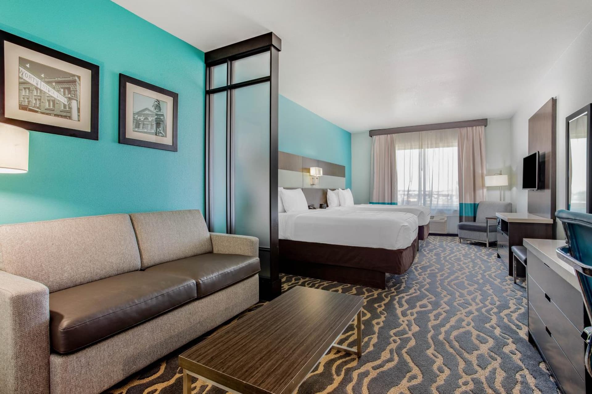 La Quinta Inn & Suites by Wyndham Northlake Ft. Worth gallery photo in Northlake, TX — image 8