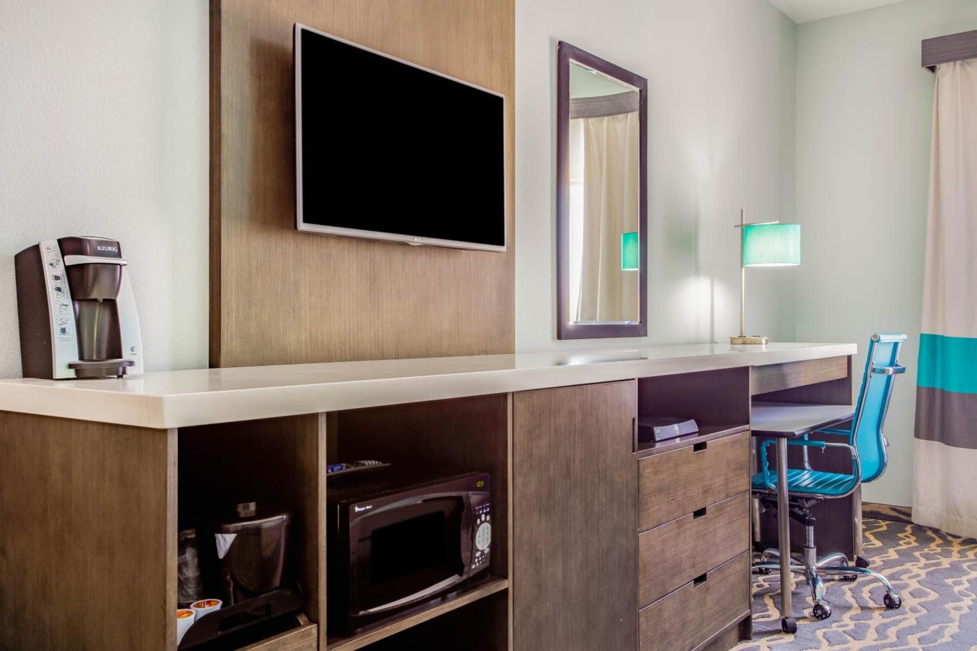 La Quinta Inn & Suites by Wyndham Northlake Ft. Worth gallery photo in Northlake, TX — image 6