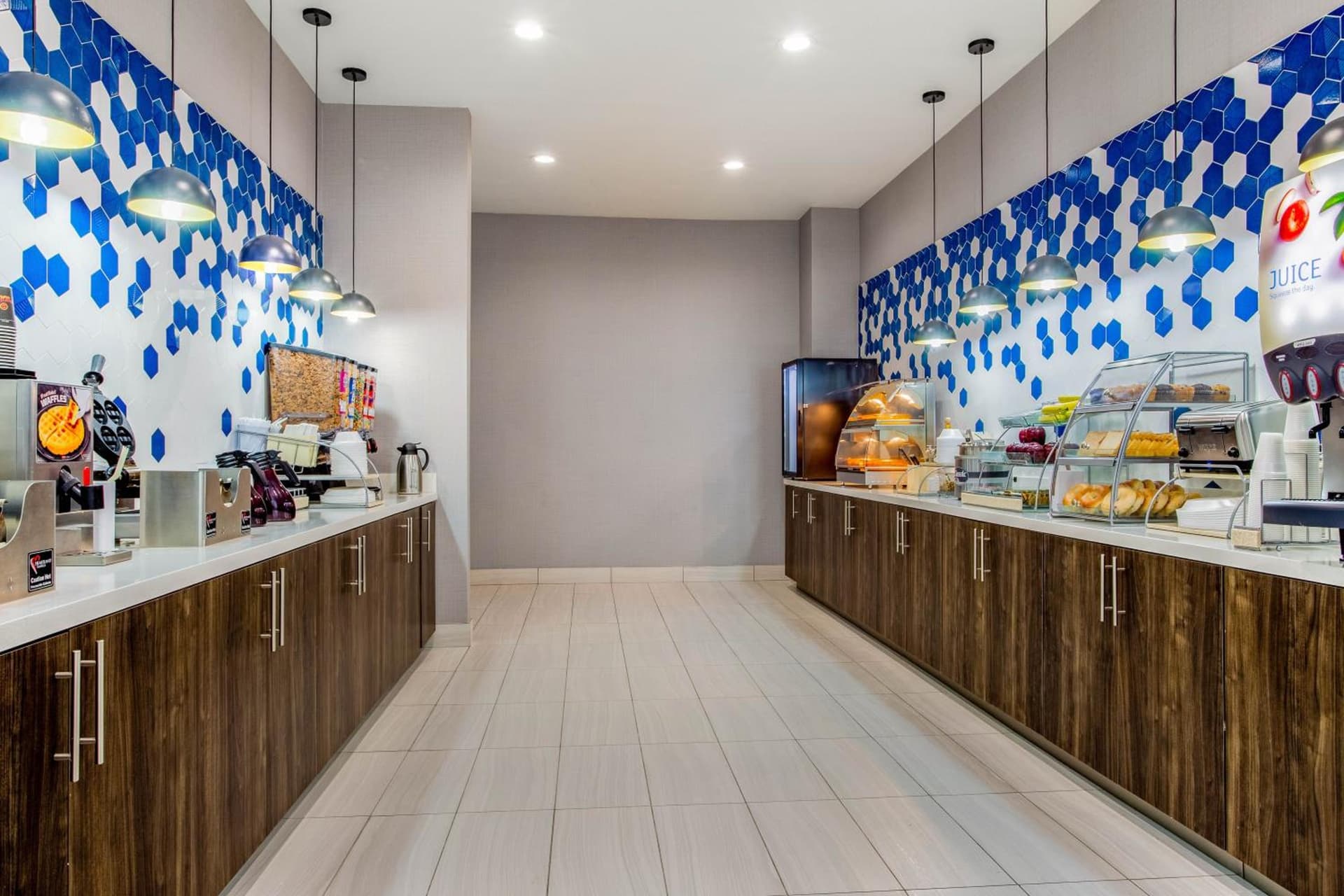 La Quinta Inn & Suites by Wyndham Northlake Ft. Worth gallery photo in Northlake, TX — image 53