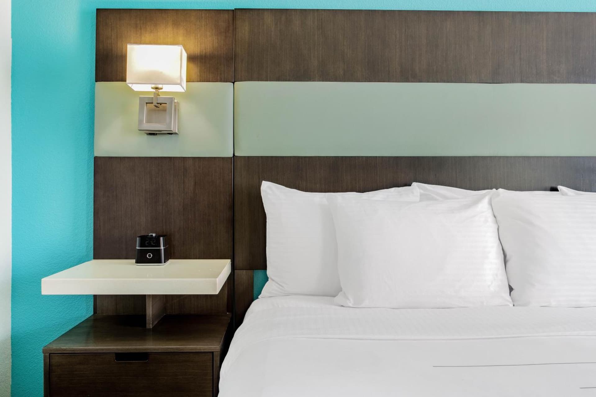 La Quinta Inn & Suites by Wyndham Northlake Ft. Worth gallery photo in Northlake, TX — image 9