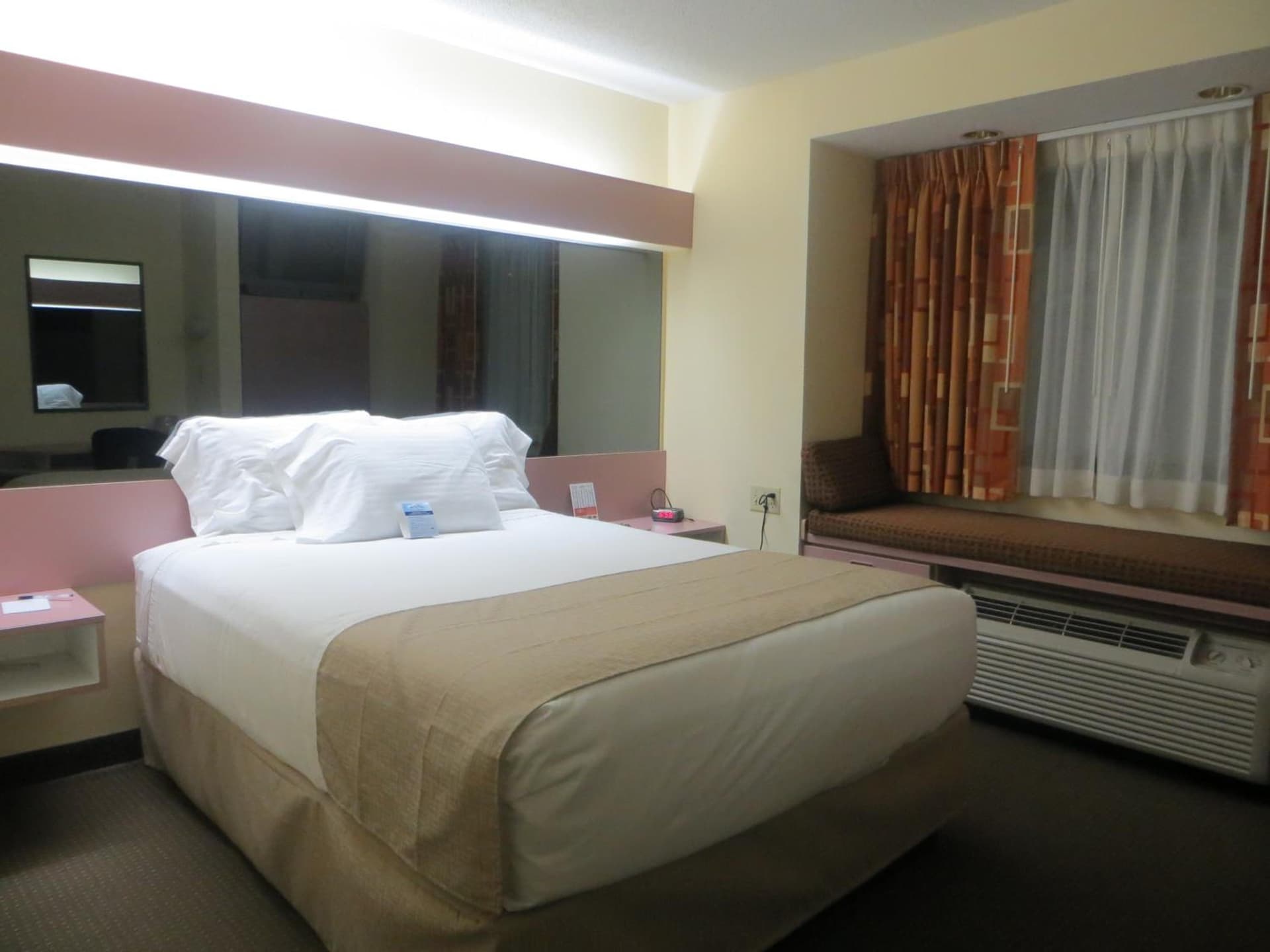 Quality Inn Knoxville West Cedar Bluff featured exterior or lobby in Knoxville, TN — similar hotel