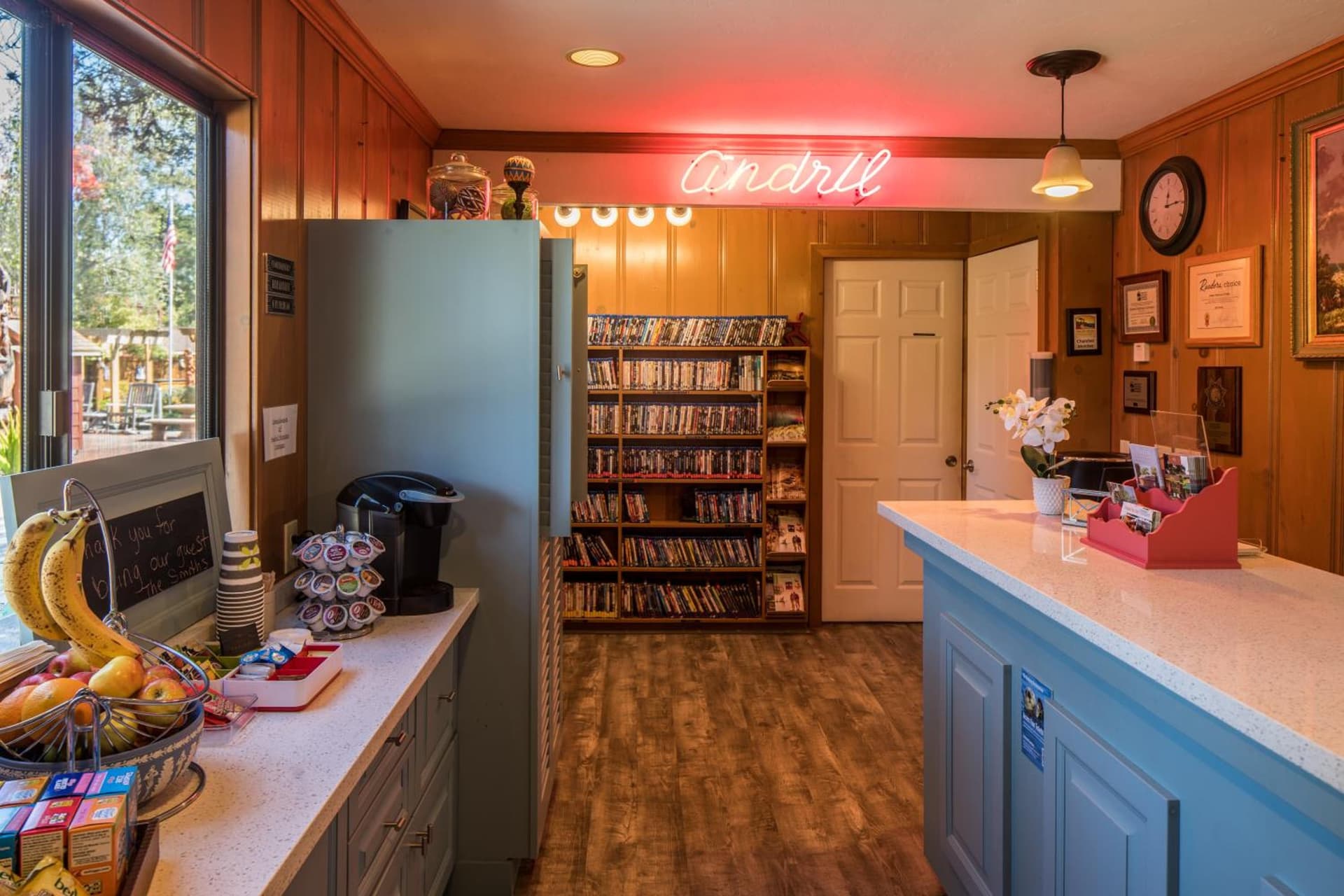 Andril Fireplace Cottages gallery photo in Pacific Grove, CA — image 48