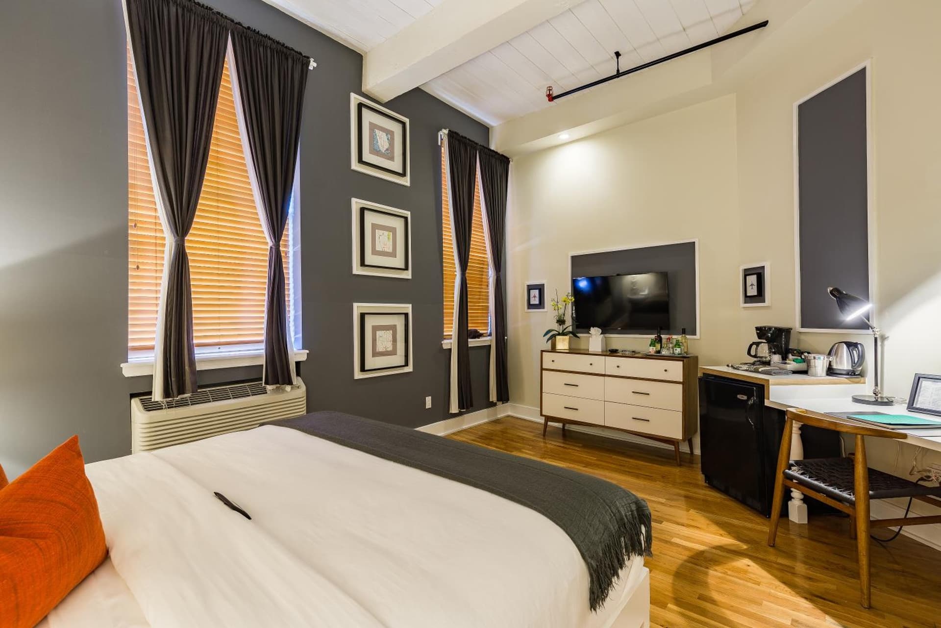 Henry Norman Hotel gallery photo in Brooklyn, NY — image 16