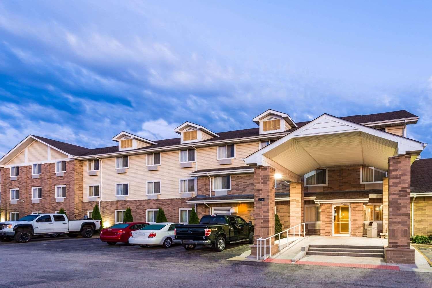 Super 8 by Wyndham Joliet I-55 N/Chicago gallery photo in Joliet, IL — image 14