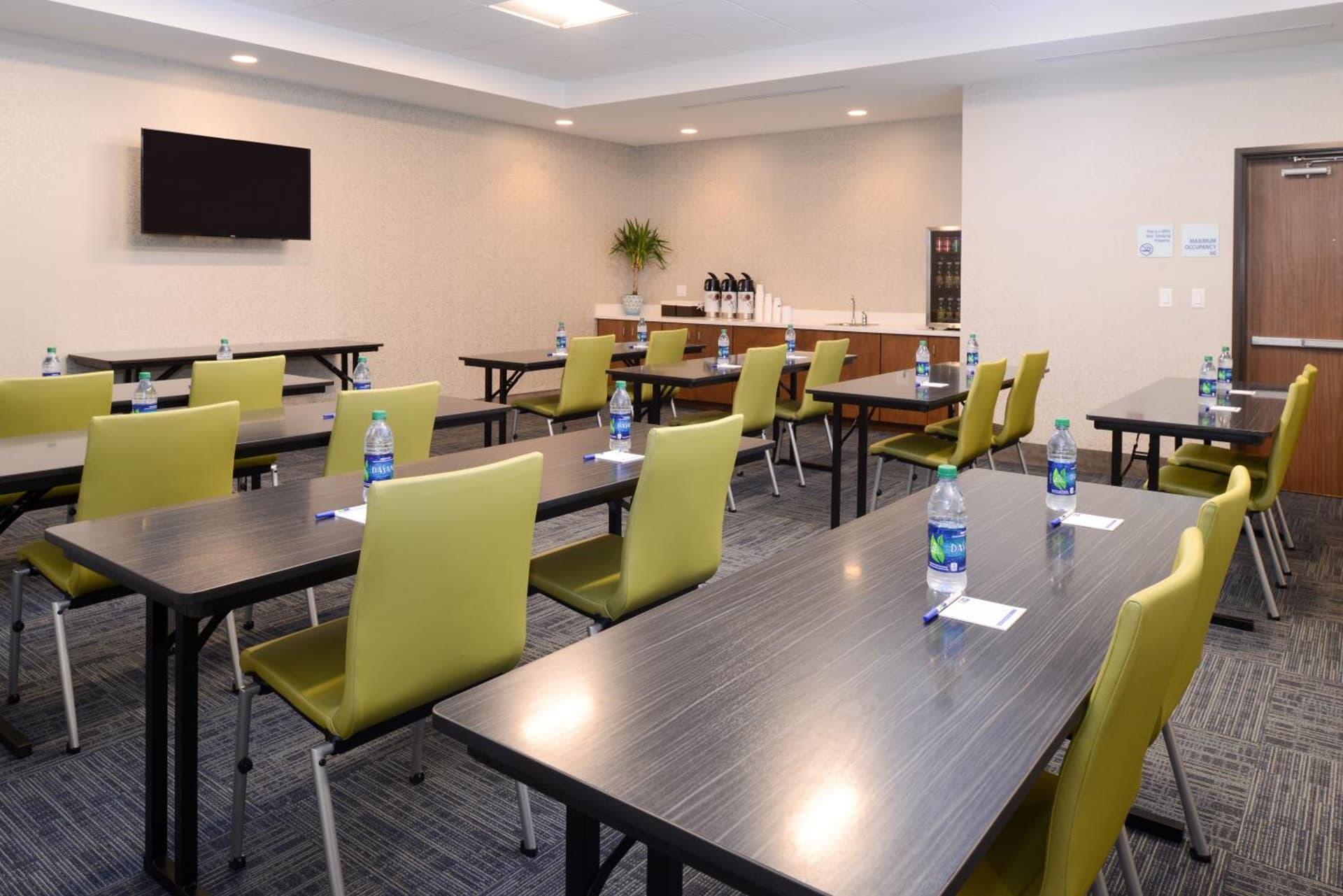 Holiday Inn Express & Suites - St. Petersburg - Madeira Beach by IHG gallery photo in St Petersburg, FL — image 90