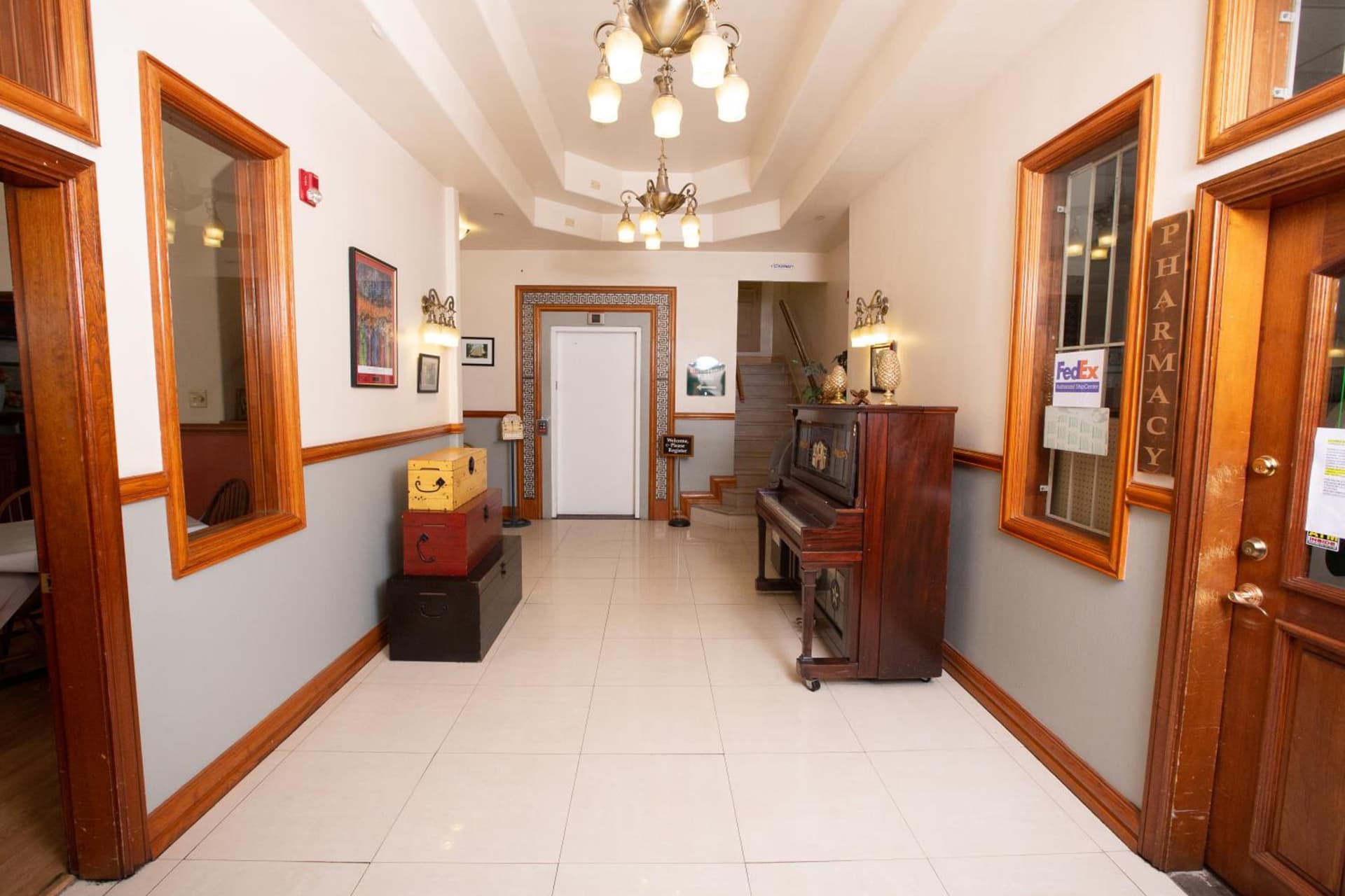 The Rialto Hotel property views in Laredo, TX — gallery photo 3