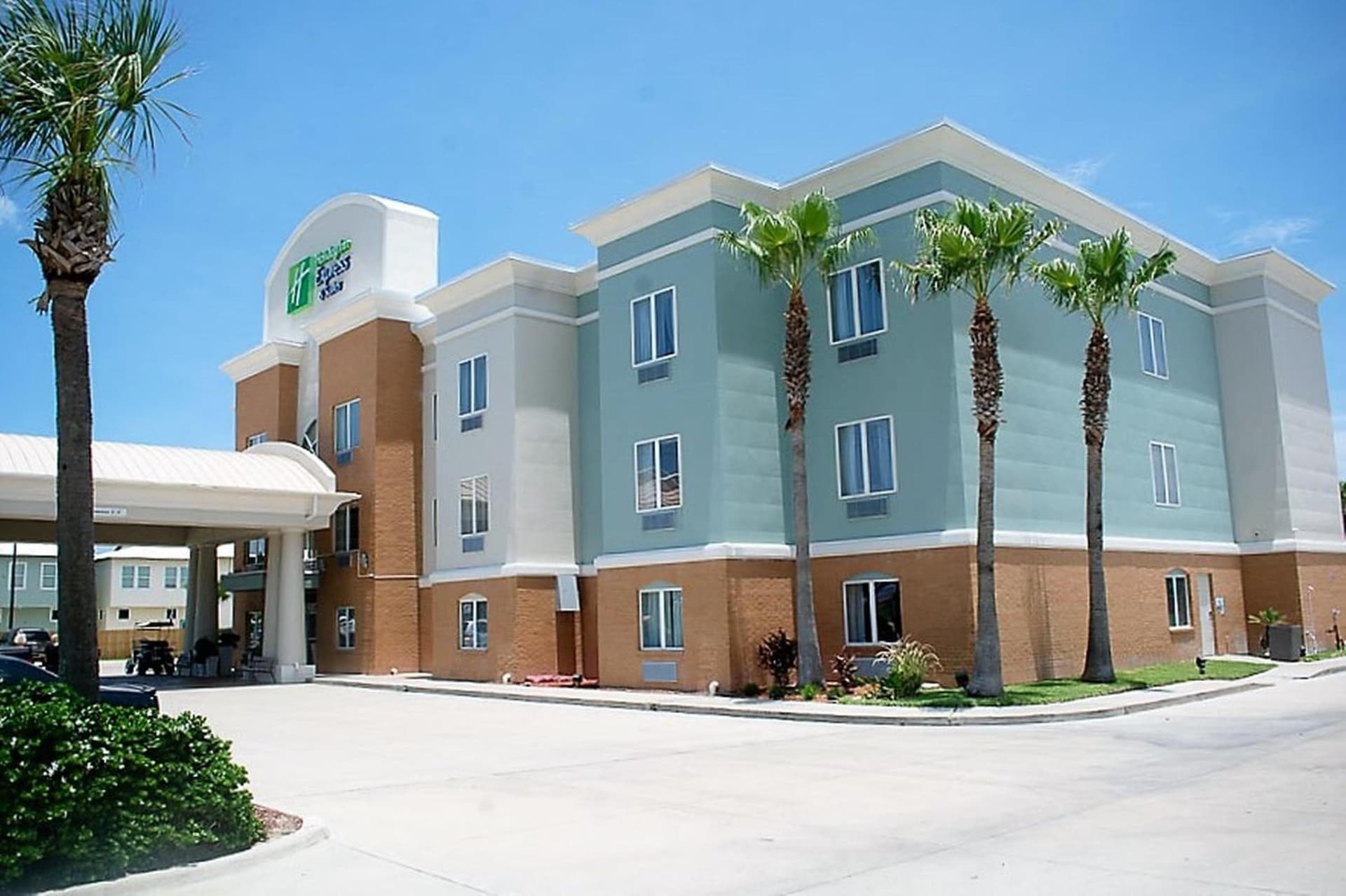 Holiday Inn Express Hotel and Suites Port Aransas/Beach Area by IHG gallery photo in Port Aransas, TX — image 22