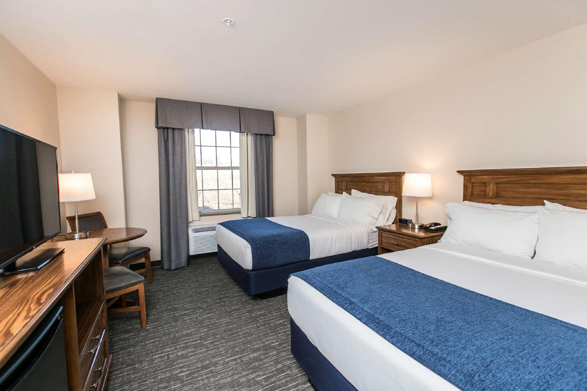 SureStay Plus by Best Western Elizabethtown Lancaster gallery photo in Elizabethtown, PA — image 11