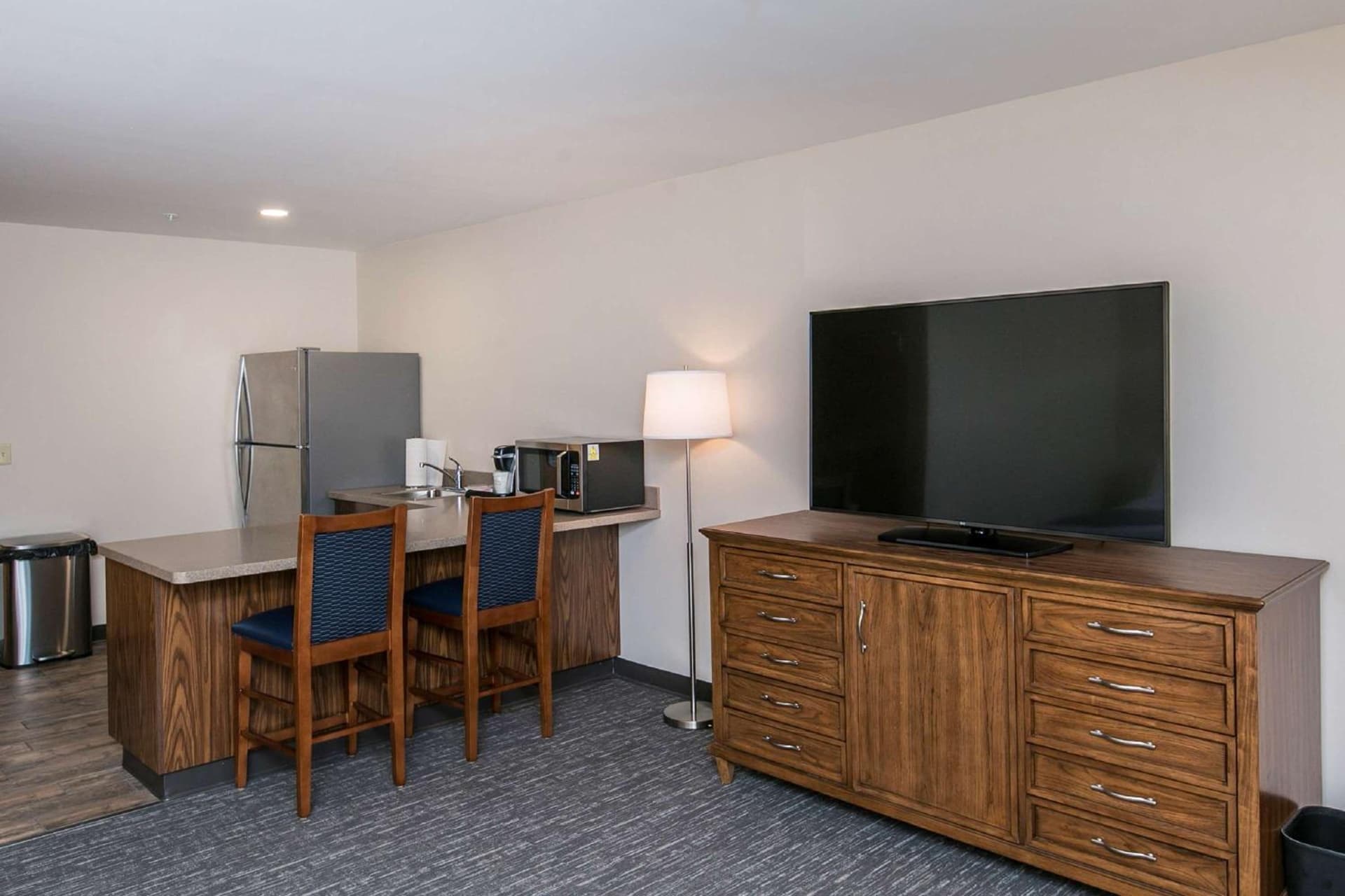 SureStay Plus by Best Western Elizabethtown Lancaster gallery photo in Elizabethtown, PA — image 14