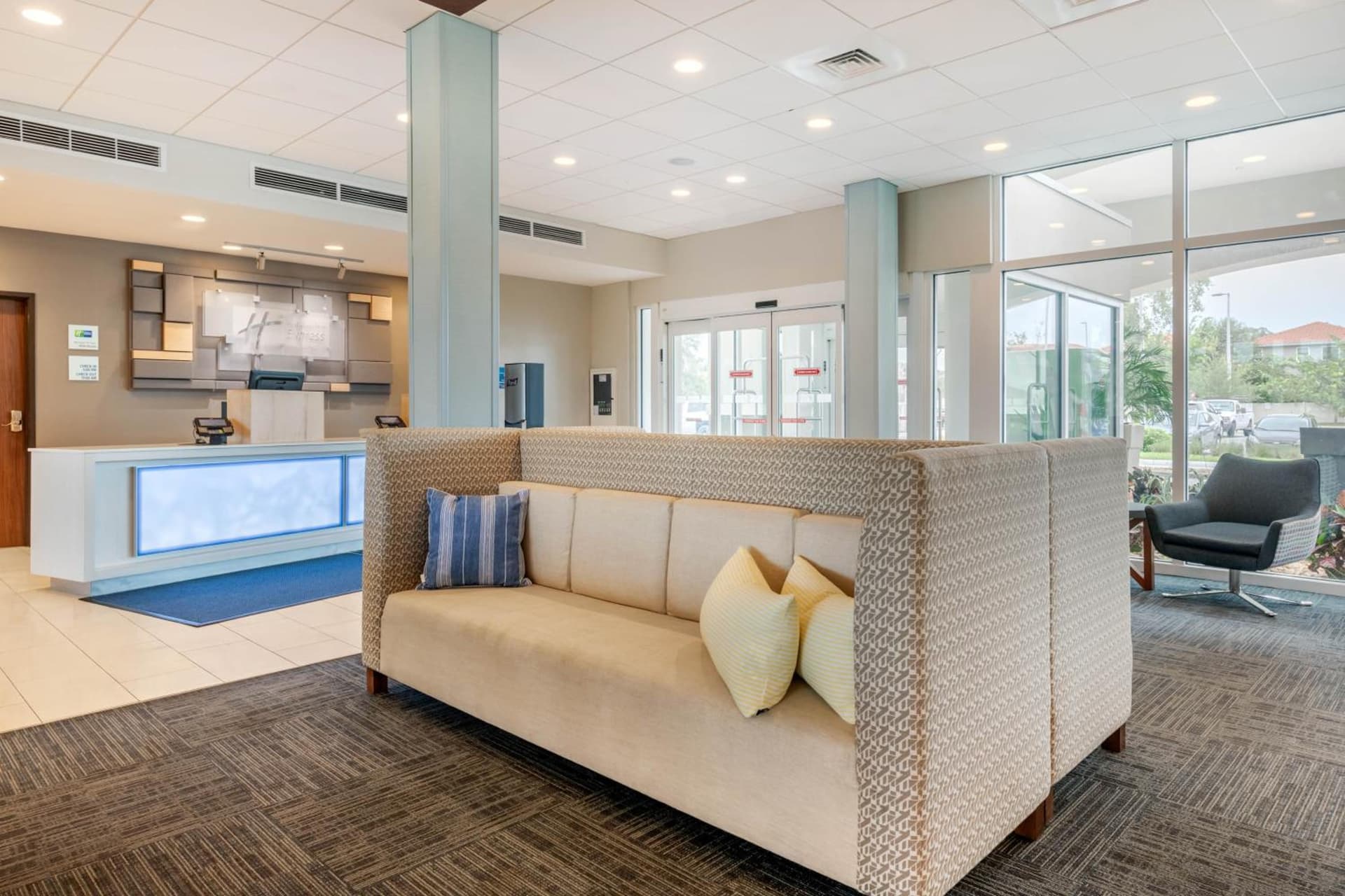 Holiday Inn Express & Suites - St. Petersburg - Madeira Beach by IHG gallery photo in St Petersburg, FL — image 60