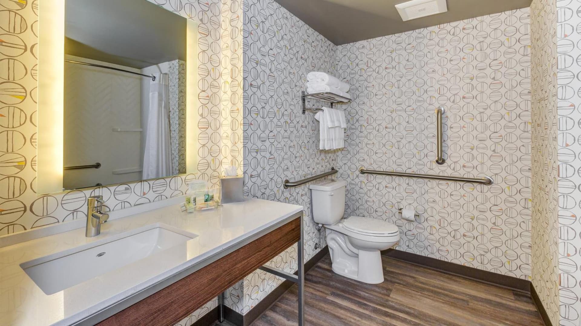 Holiday Inn & Suites Bellingham by IHG gallery photo in Bellingham, WA — image 27
