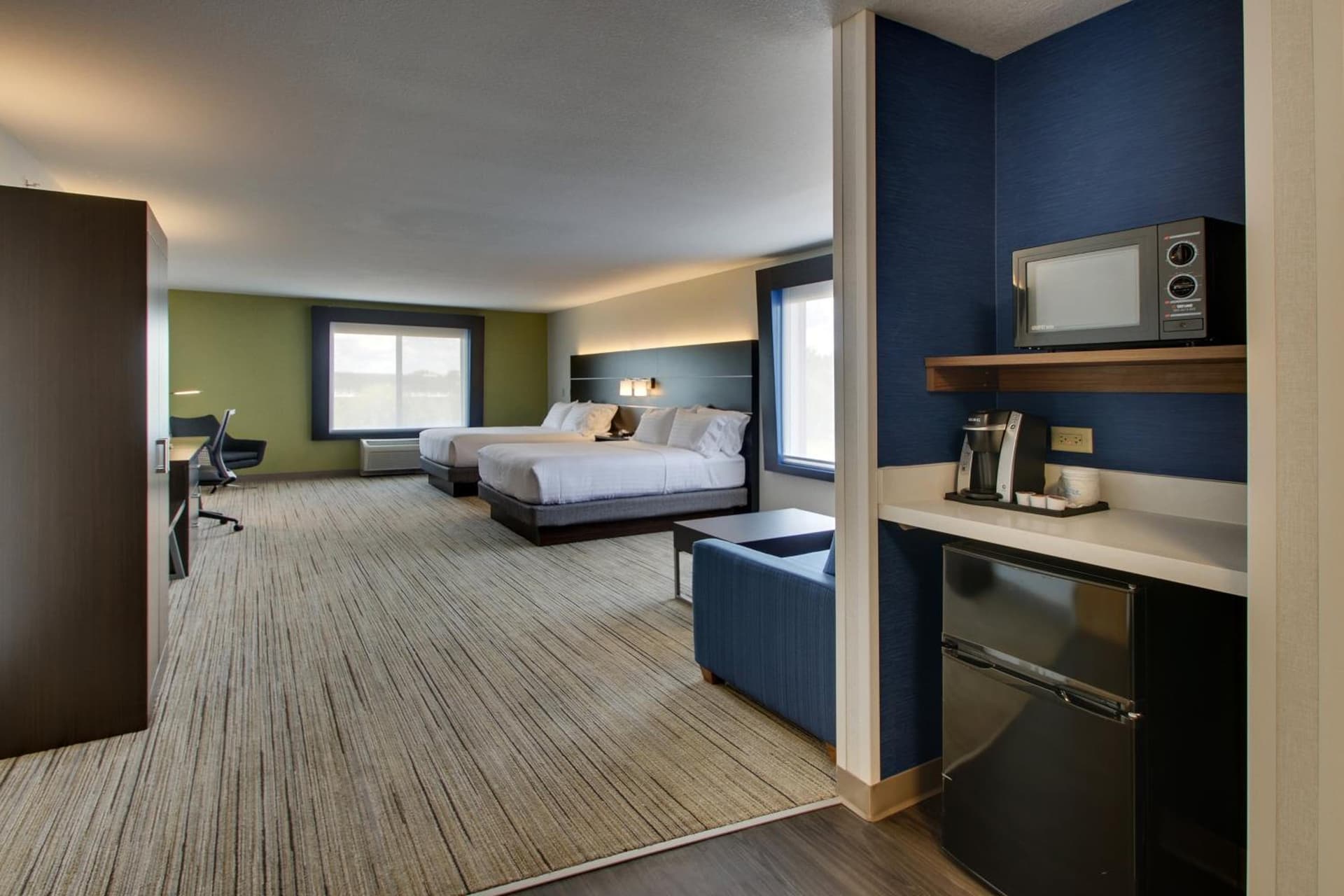 Holiday Inn Express Hotel & Suites Morris by IHG gallery photo in Morris, IL — image 46