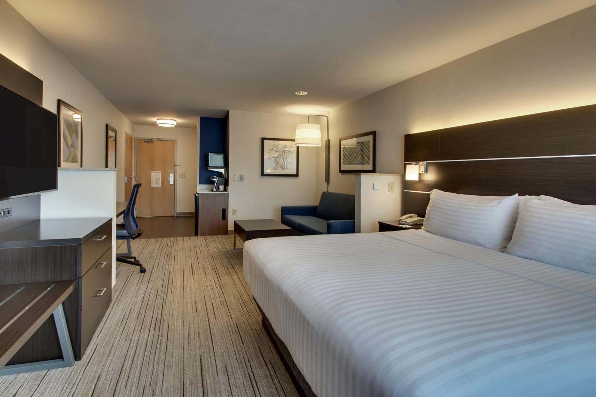 Holiday Inn Express Hotel & Suites Morris by IHG gallery photo in Morris, IL — image 20