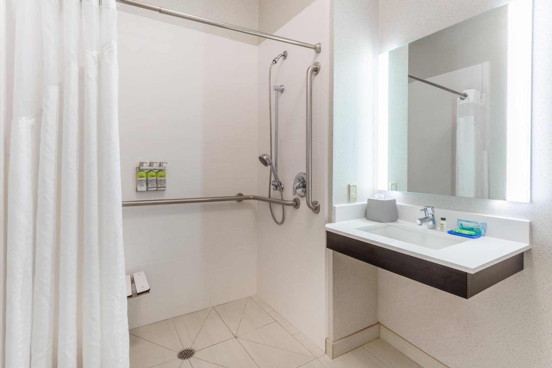 Holiday Inn Express & Suites White Haven - Poconos by IHG gallery photo in White Haven, PA — image 11
