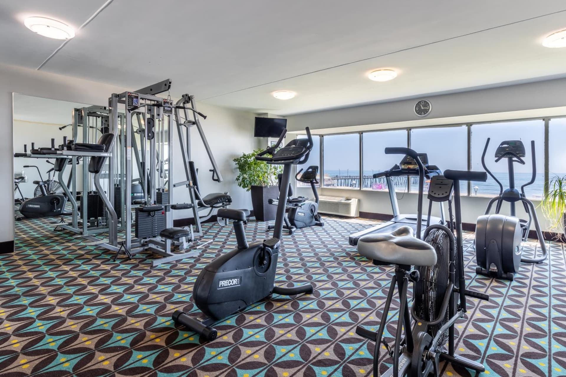 Sandcastle Resort gallery photo in Virginia Beach, VA — image 19