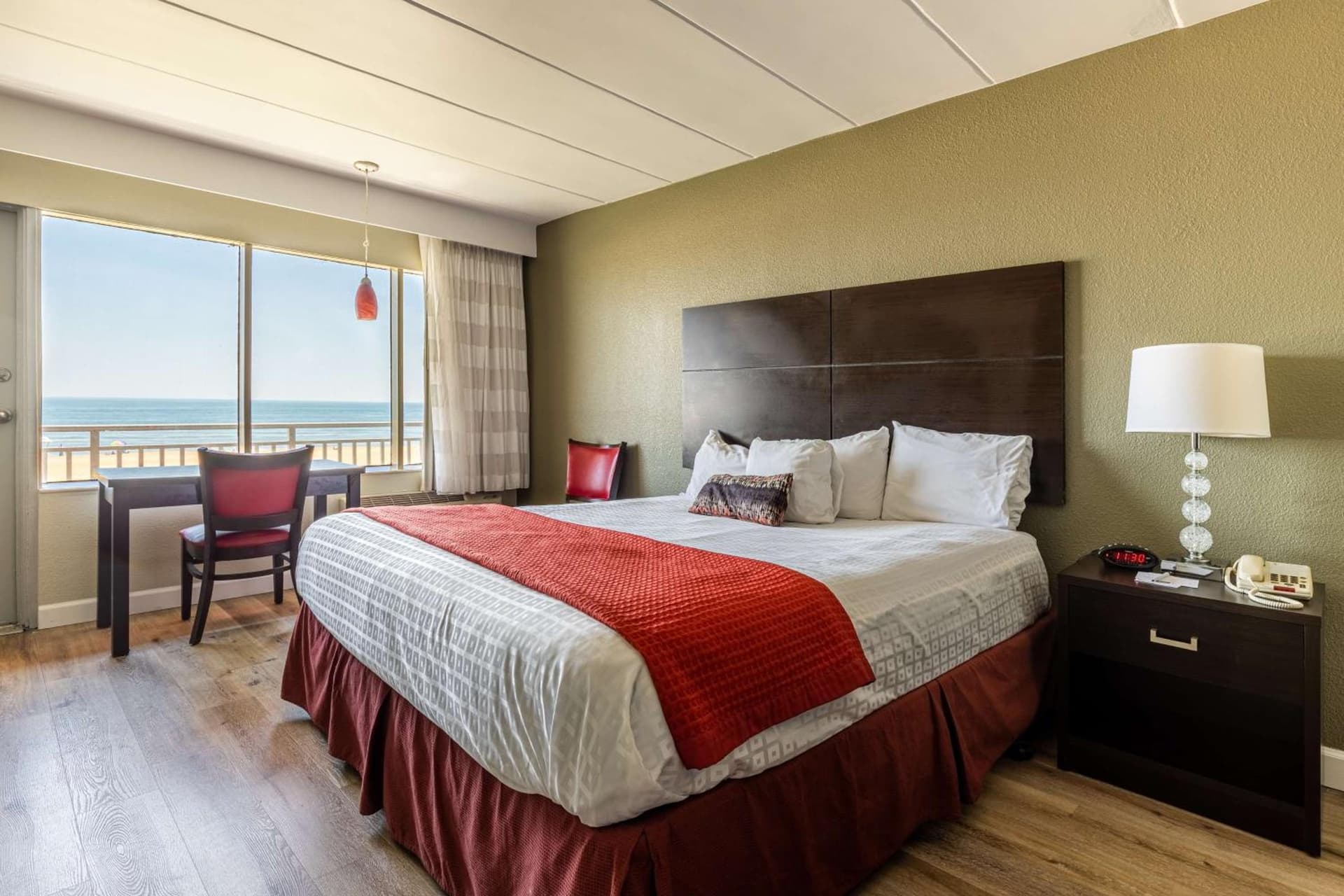Sandcastle Resort gallery photo in Virginia Beach, VA — image 92
