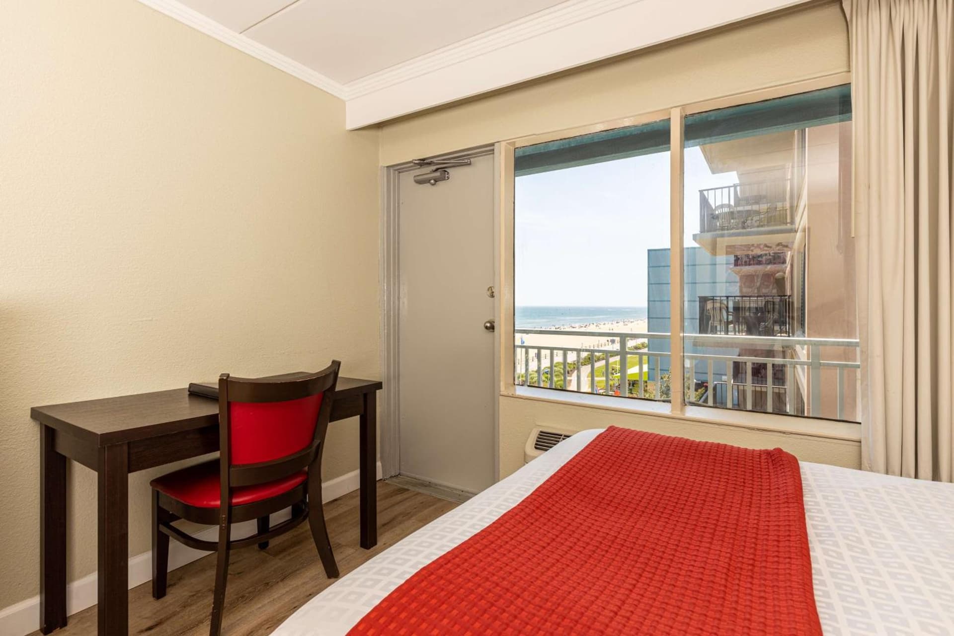 Sandcastle Resort gallery photo in Virginia Beach, VA — image 43