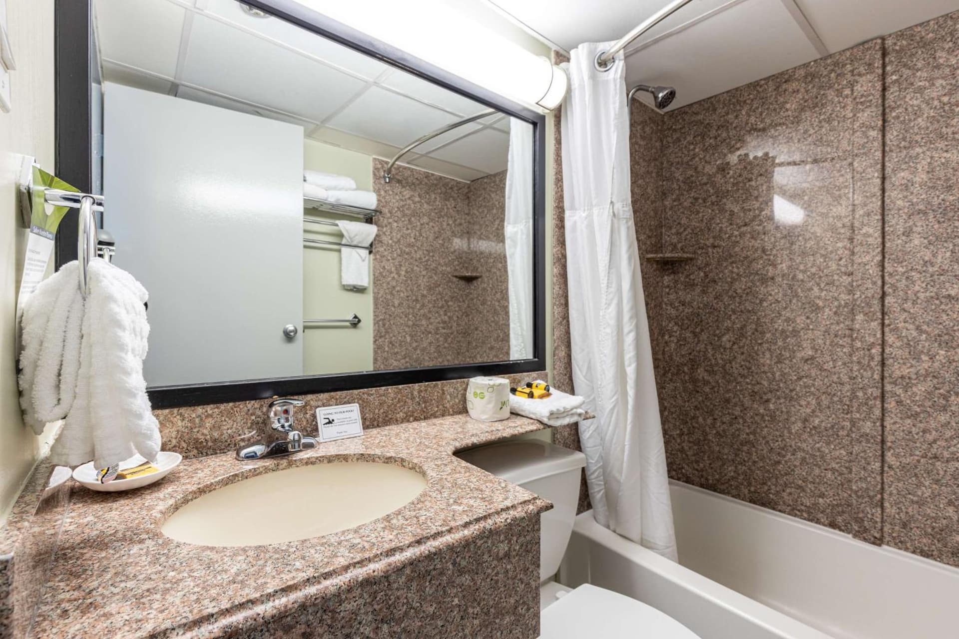 Sandcastle Resort gallery photo in Virginia Beach, VA — image 31