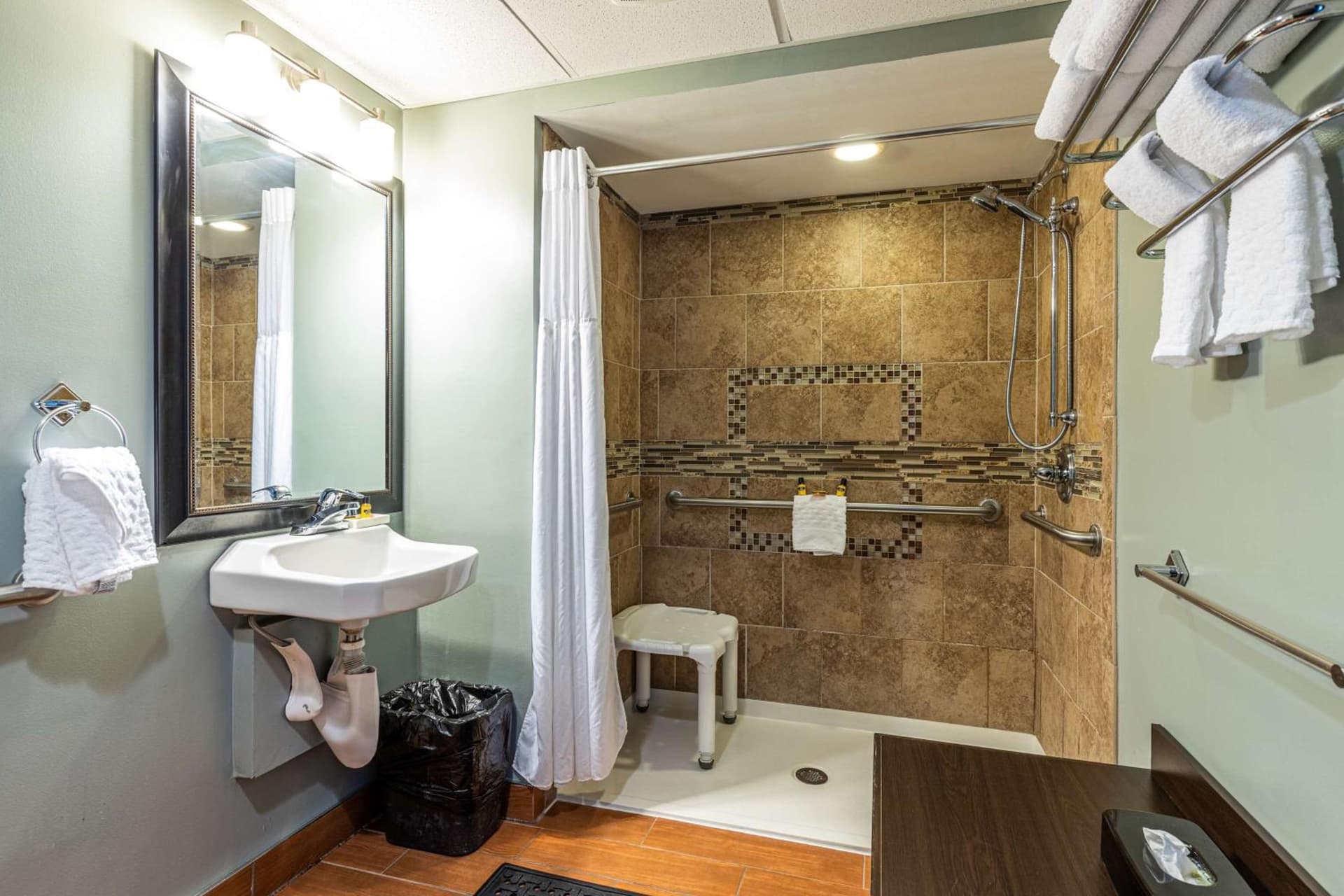 Sandcastle Resort gallery photo in Virginia Beach, VA — image 77