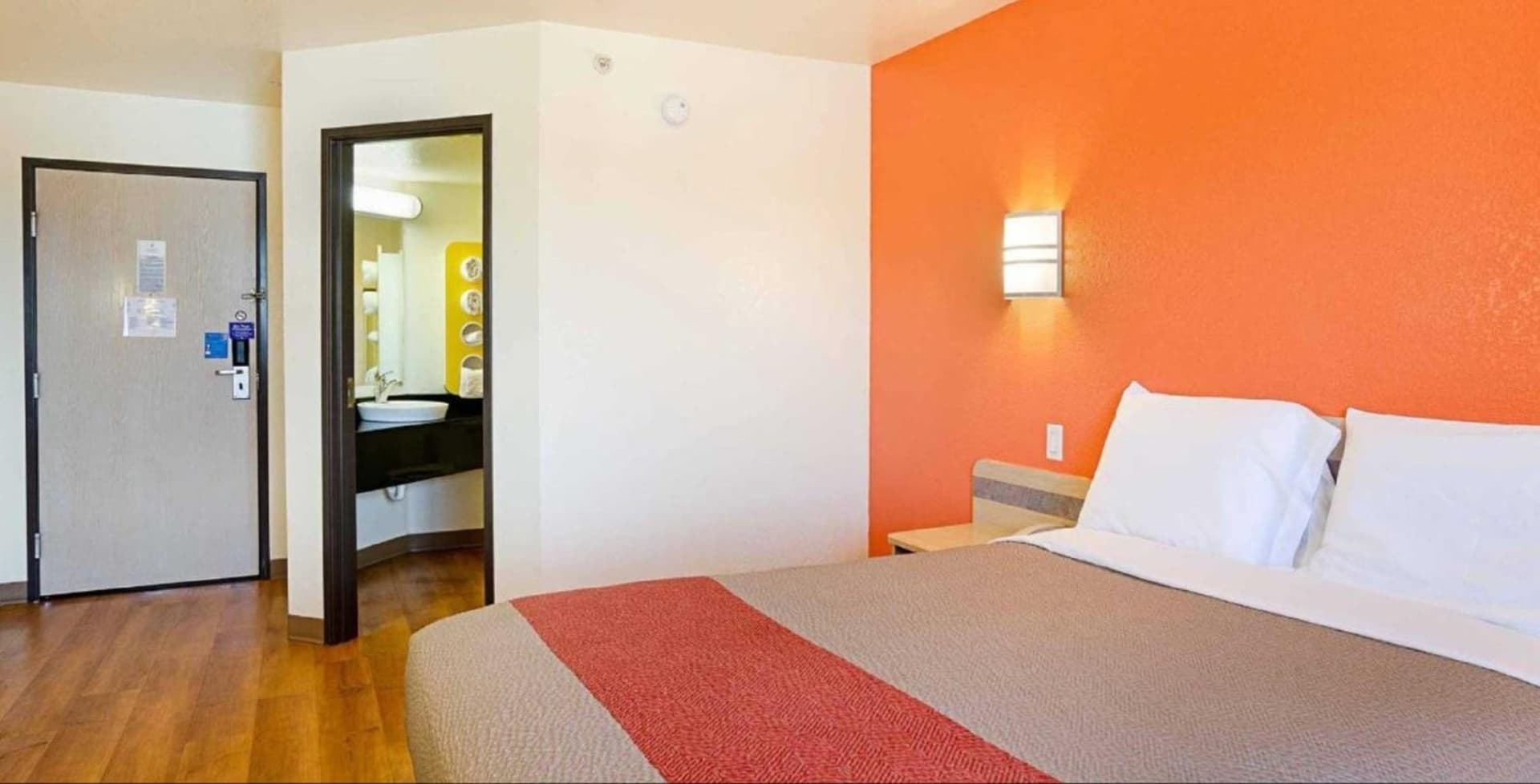 Motel 6-Fort Lupton, CO gallery photo in Fort Lupton, CO — image 7