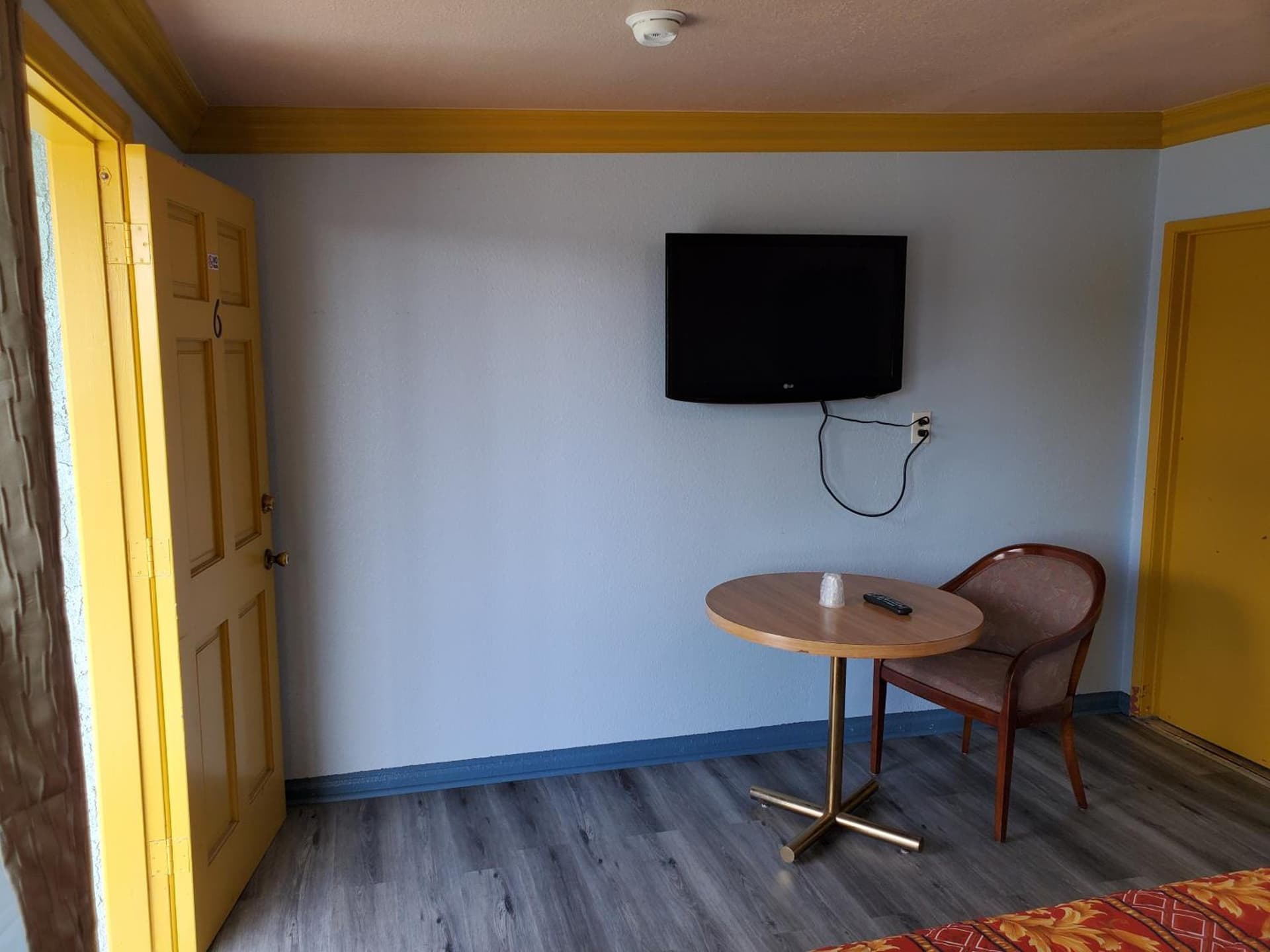 Rose motel gallery photo in Compton, CA — image 17