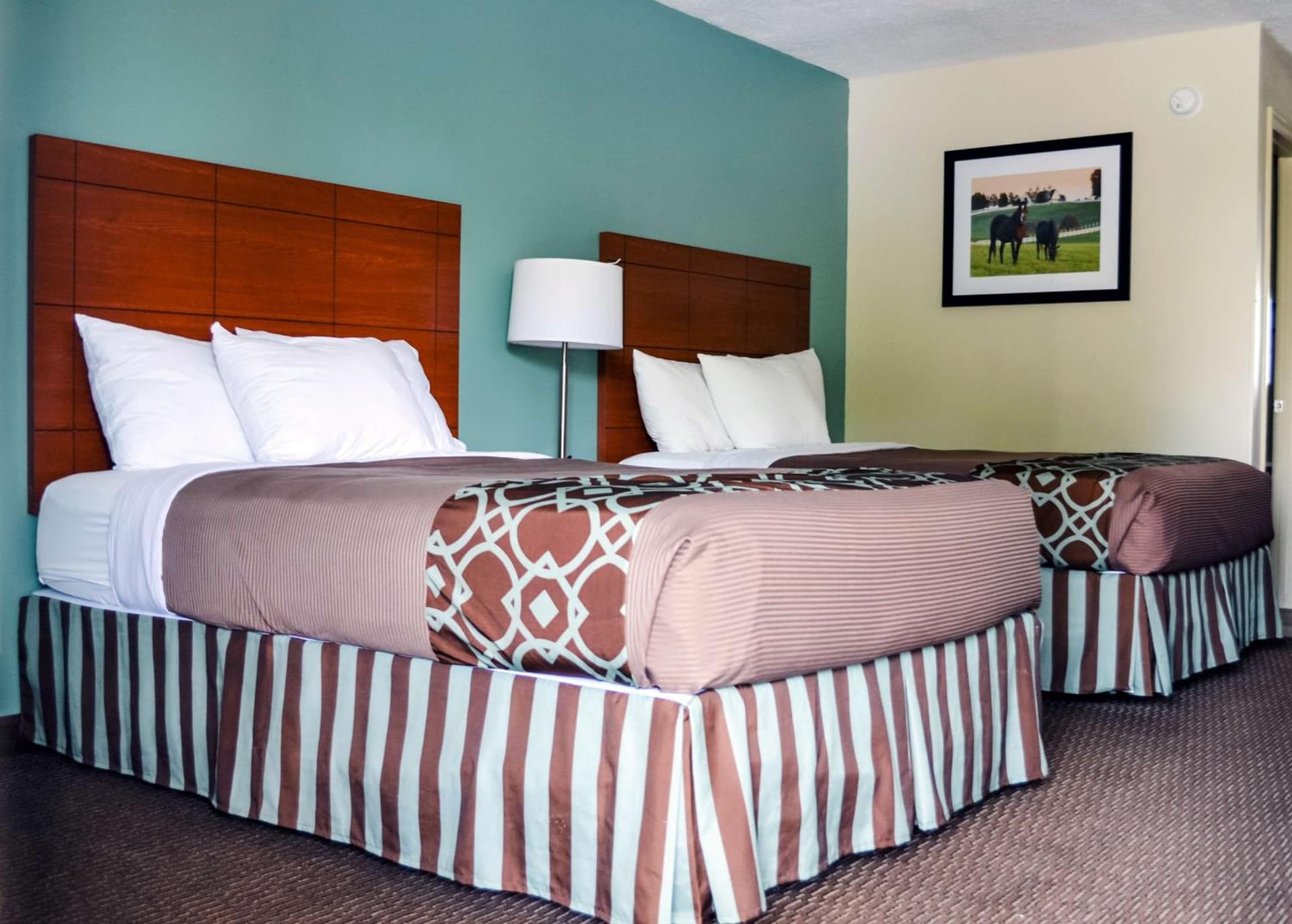 SureStay Hotel by Best Western Bowling Green North interior in Bowling Green, KY — gallery photo 2