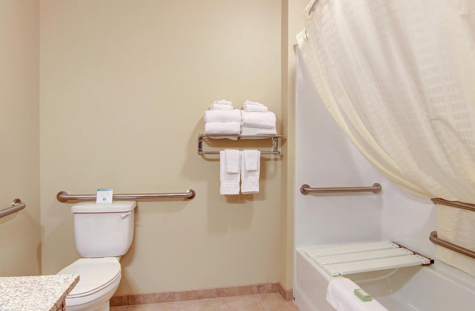 Cobblestone Inn & Suites Steele interior in Steele, ND — gallery photo 2