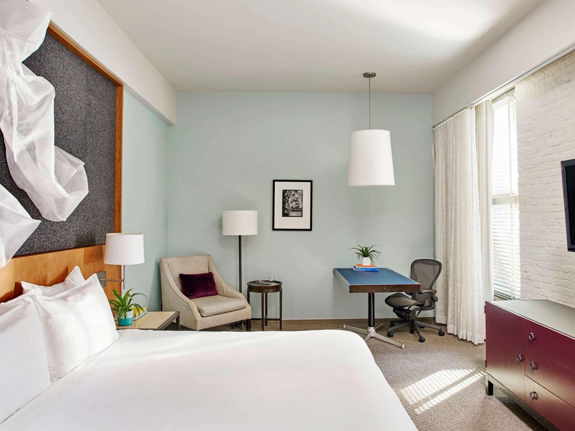 21c Museum Hotel Louisville gallery photo in Louisville, KY — image 25