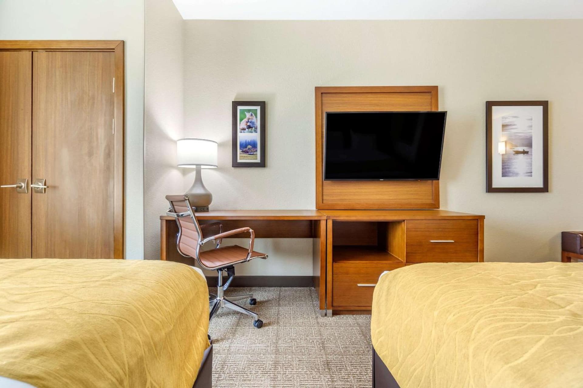 Comfort Inn & Suites Lakewood by JBLM gallery photo in Lakewood, WA — image 6