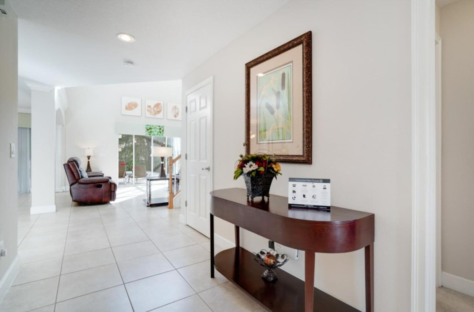 Enjoy Golf Resort & Private Pool interior in Davenport, FL — gallery photo 2