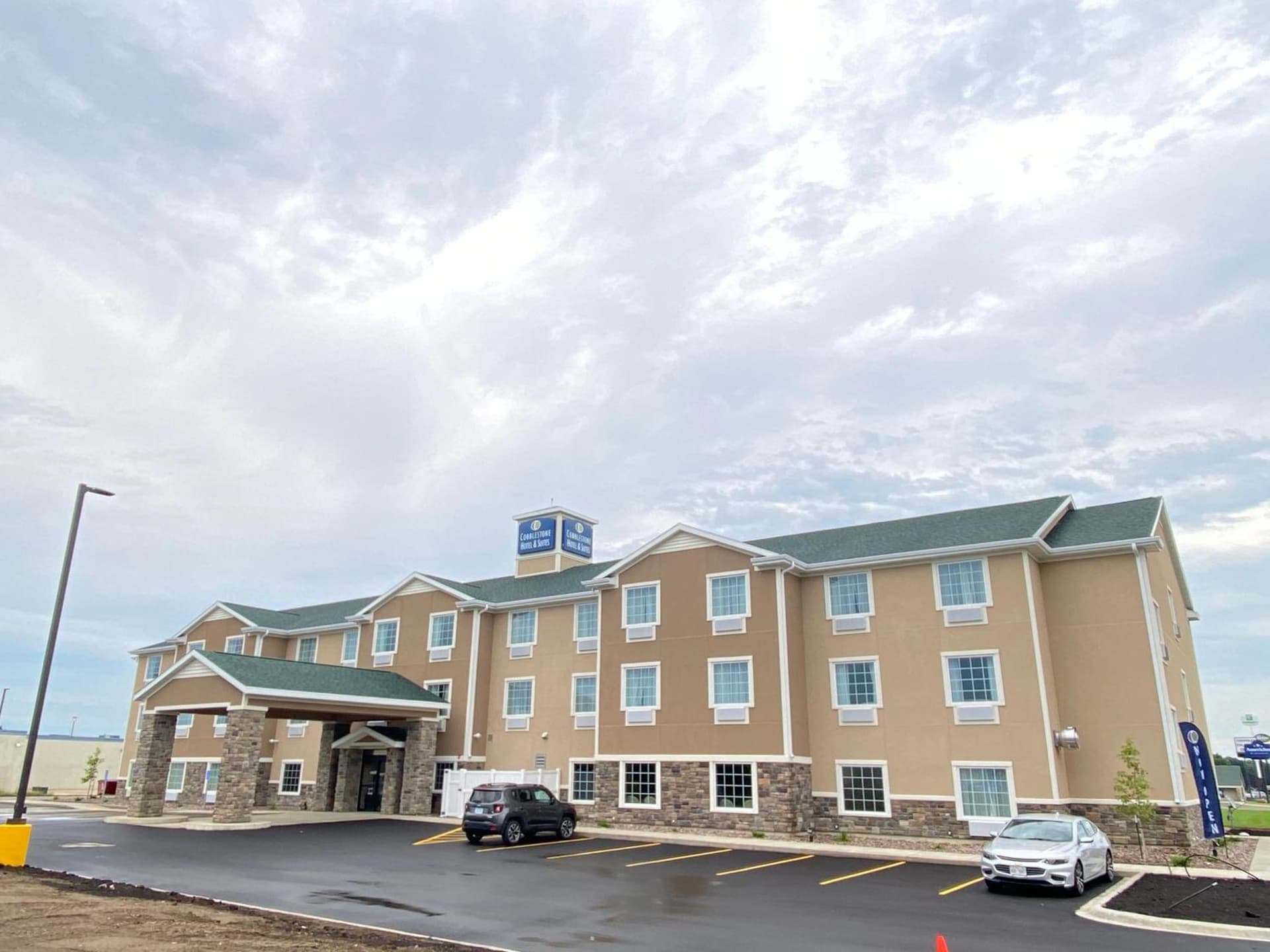 Cobblestone Hotel & Suites - Austin interior in Austin, MN — gallery photo 2