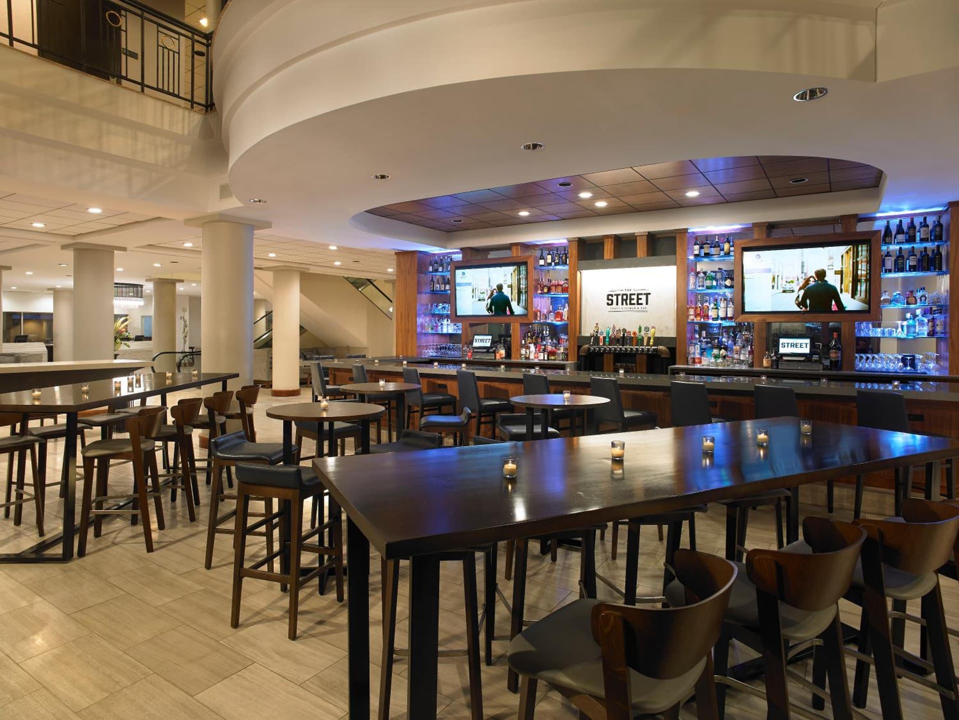 Hyatt Regency Rochester interior in Rochester, NY — gallery photo 2