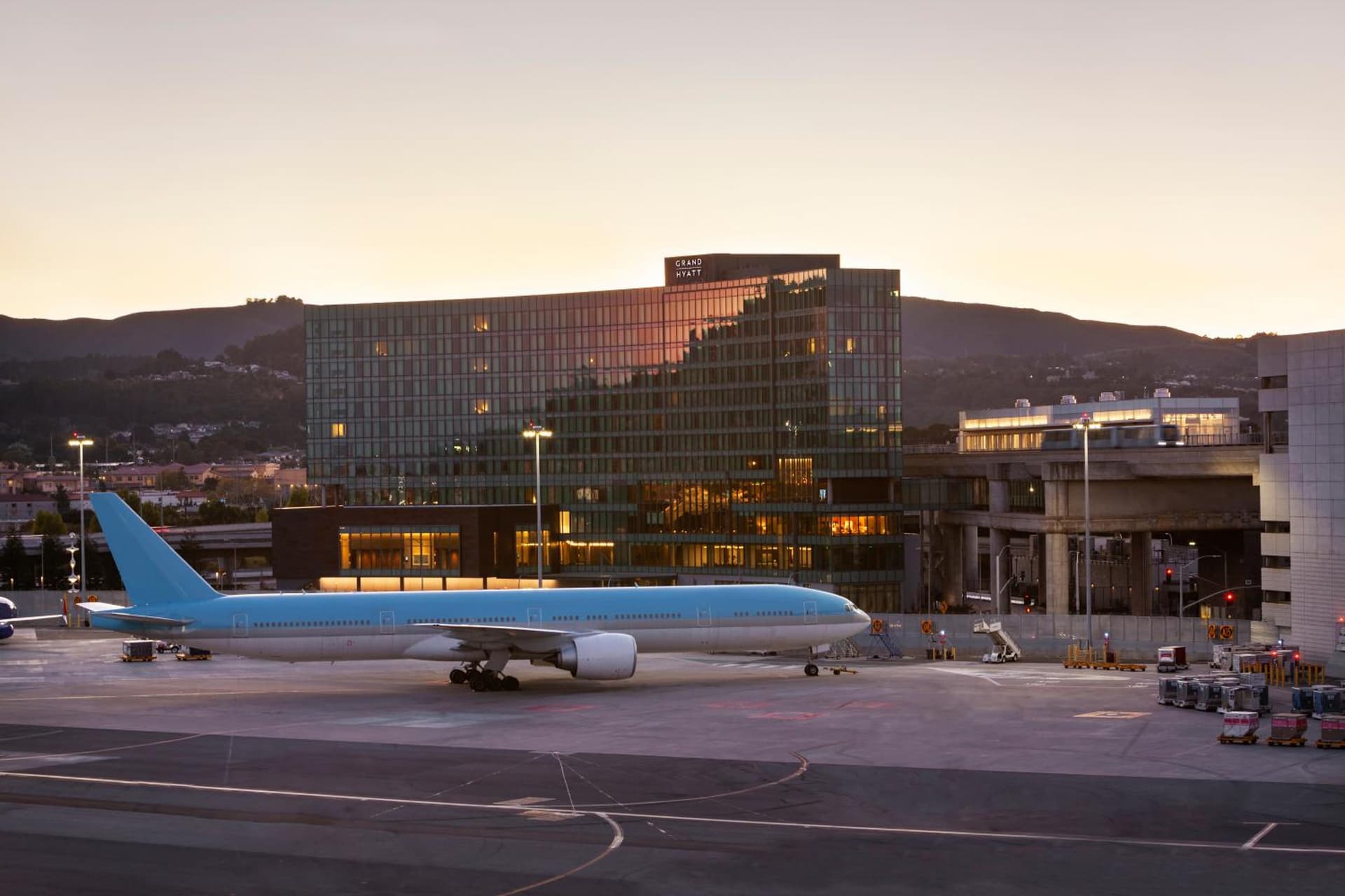 Grand Hyatt at SFO gallery photo in Millbrae, CA — image 11