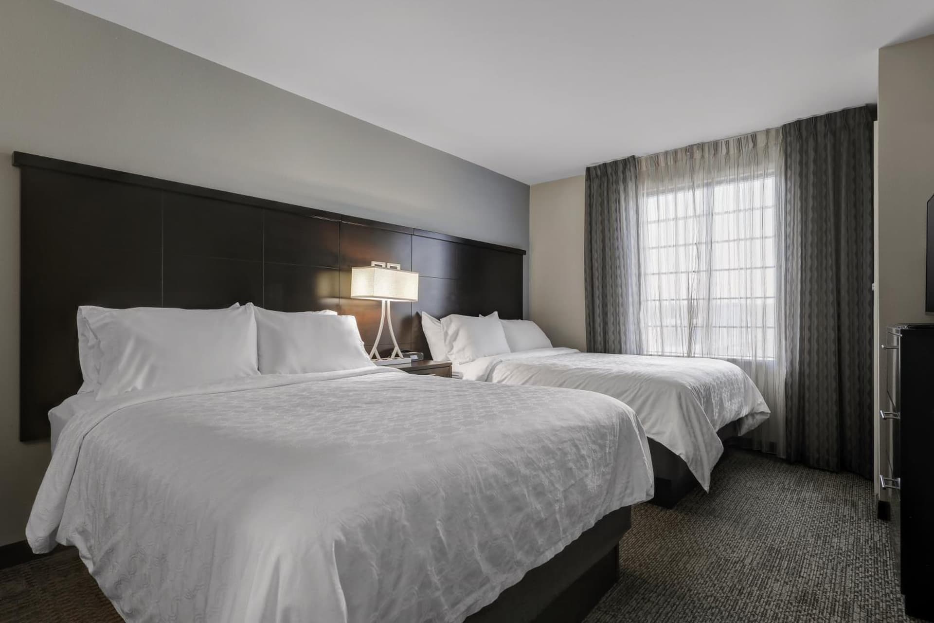 Staybridge Suites Washington D.C. - Greenbelt by IHG interior in Lanham, MD — gallery photo 2