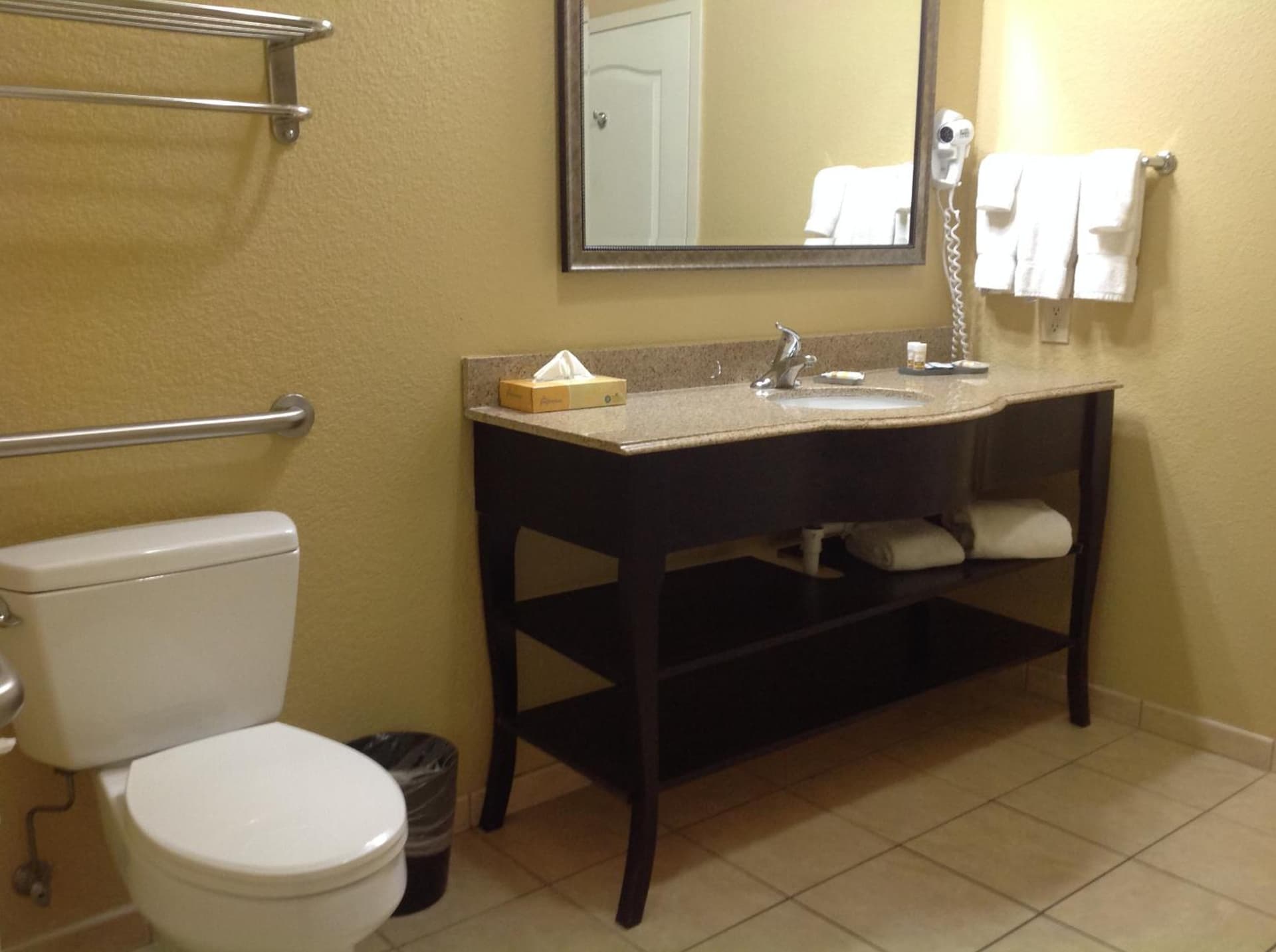 La Quinta by Wyndham Vicksburg property views in Vicksburg, MS — gallery photo 3