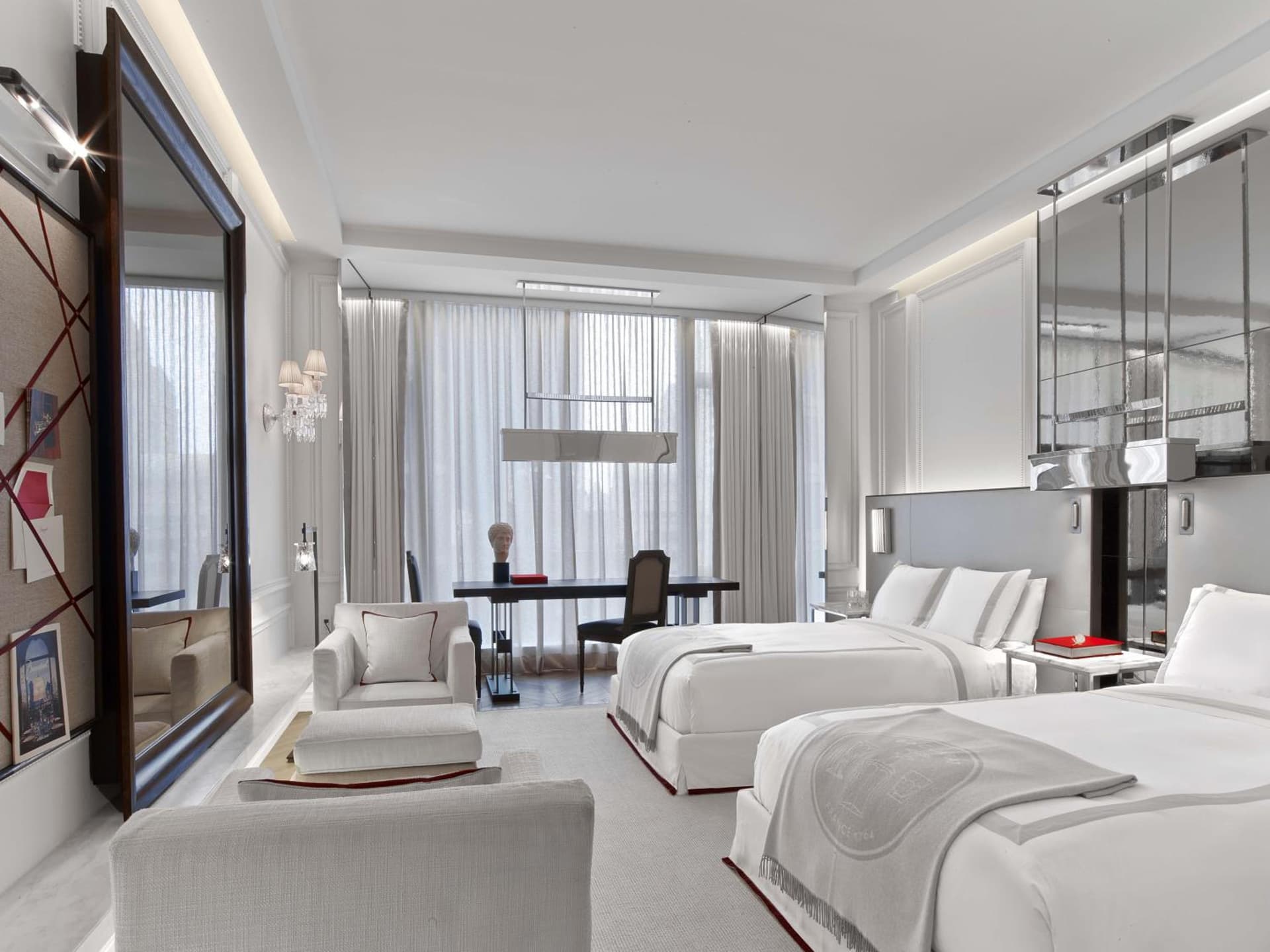 Baccarat Hotel and Residences New York gallery photo in New York, NY — image 9
