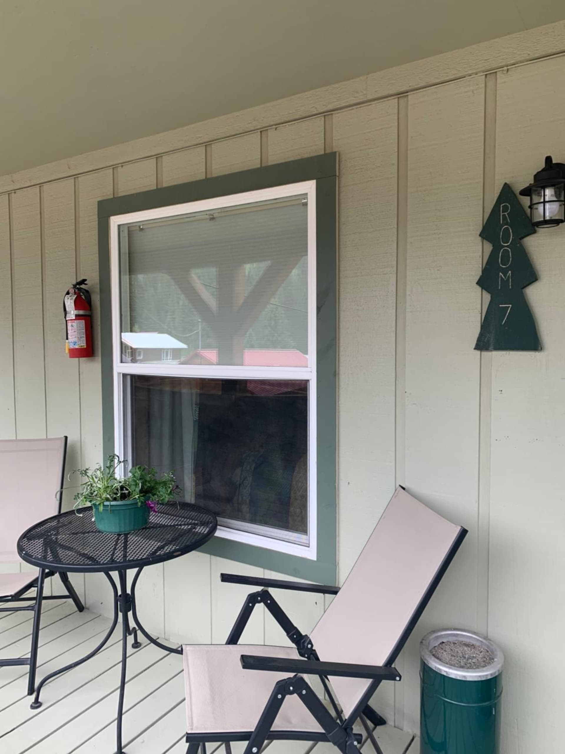 Elk Horn Lodge Motel and Cabins property views in Cooke City, MT — gallery photo 3