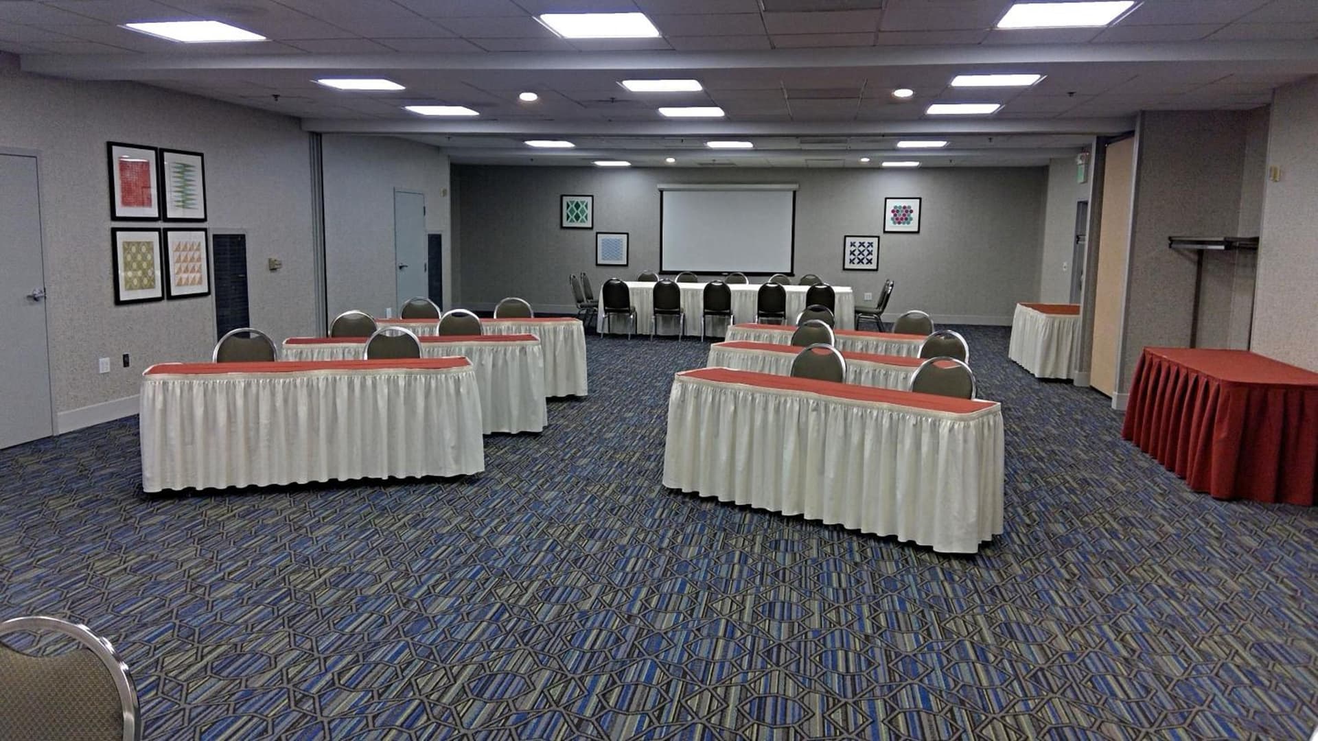 Holiday Inn Express & Suites Tracy by IHG gallery photo in Tracy, CA — image 22