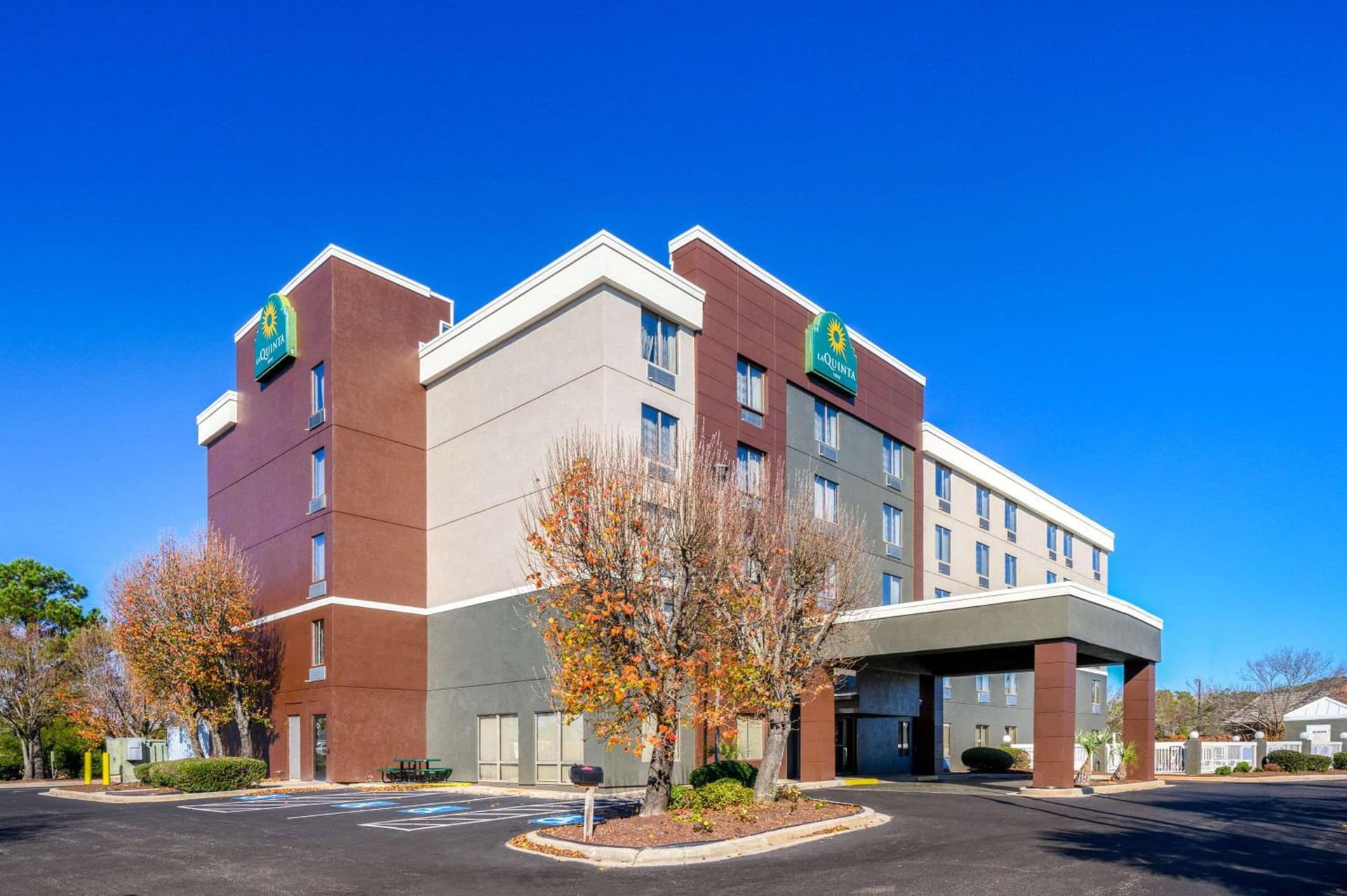 La Quinta Inn by Wyndham North Myrtle Beach featured exterior or lobby in Myrtle Beach, SC — similar hotel