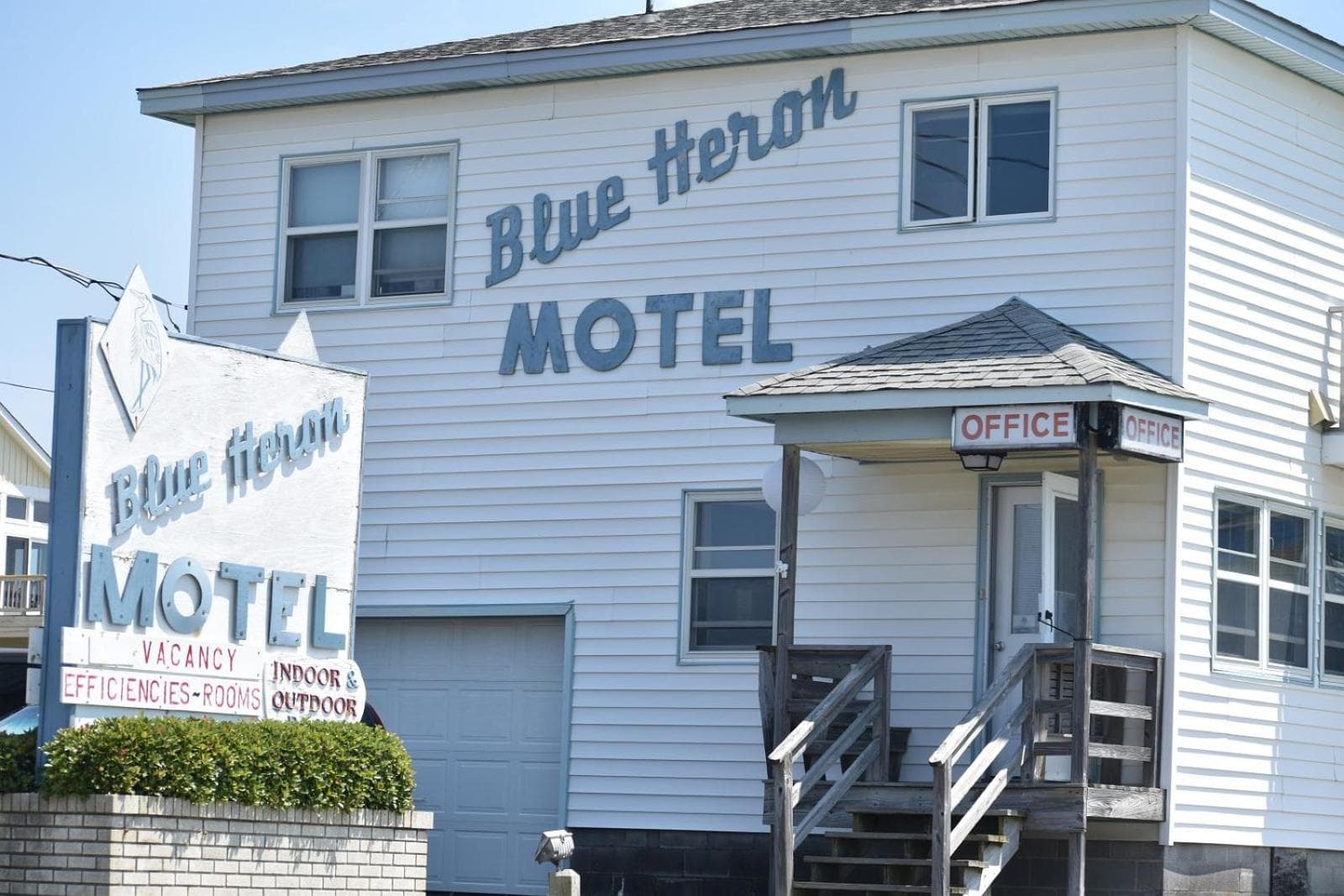 Blue Heron Motel featured exterior or lobby in Nags Head, NC — similar hotel