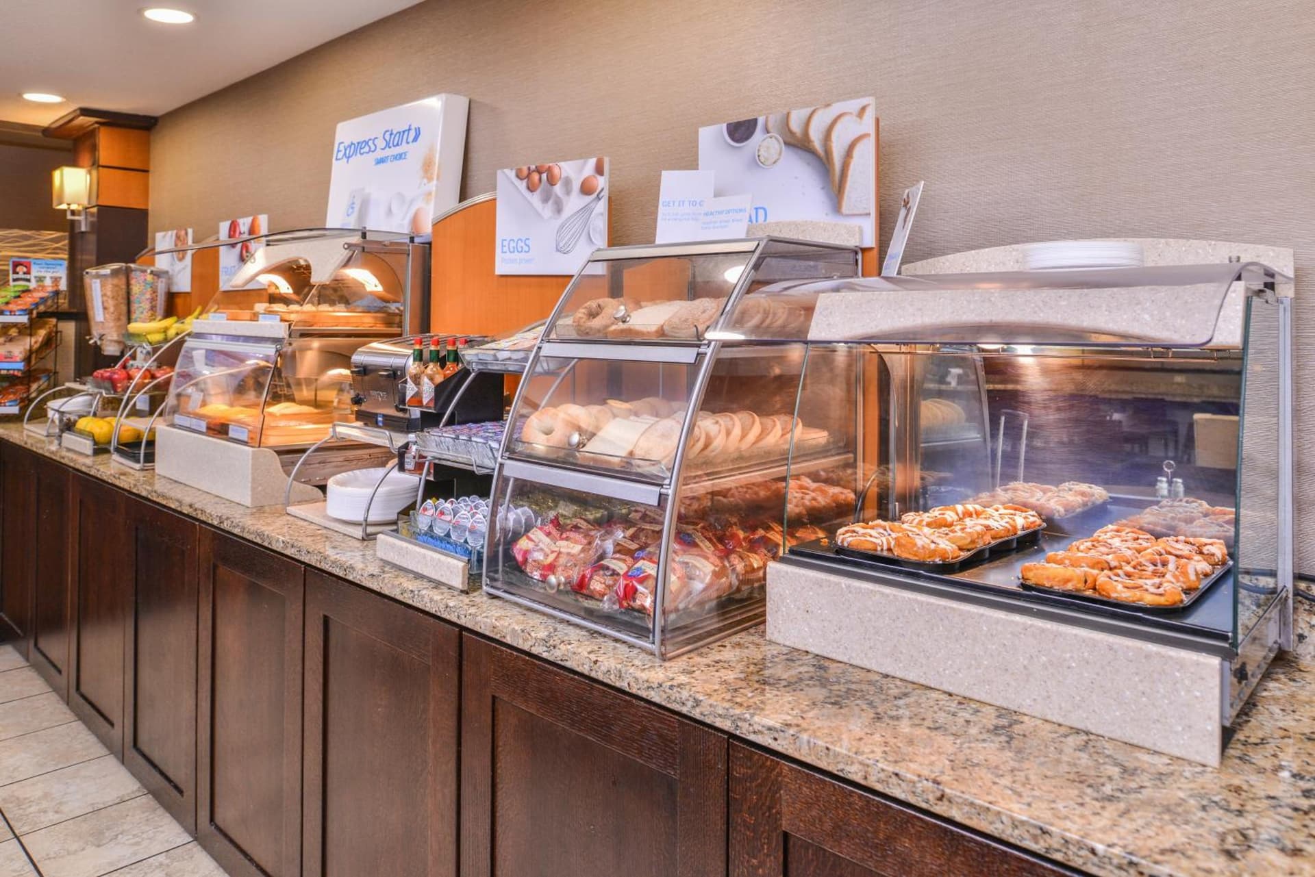 Holiday Inn Express & Suites Topeka West I-70 Wanamaker by IHG gallery photo in Topeka, KS — image 35