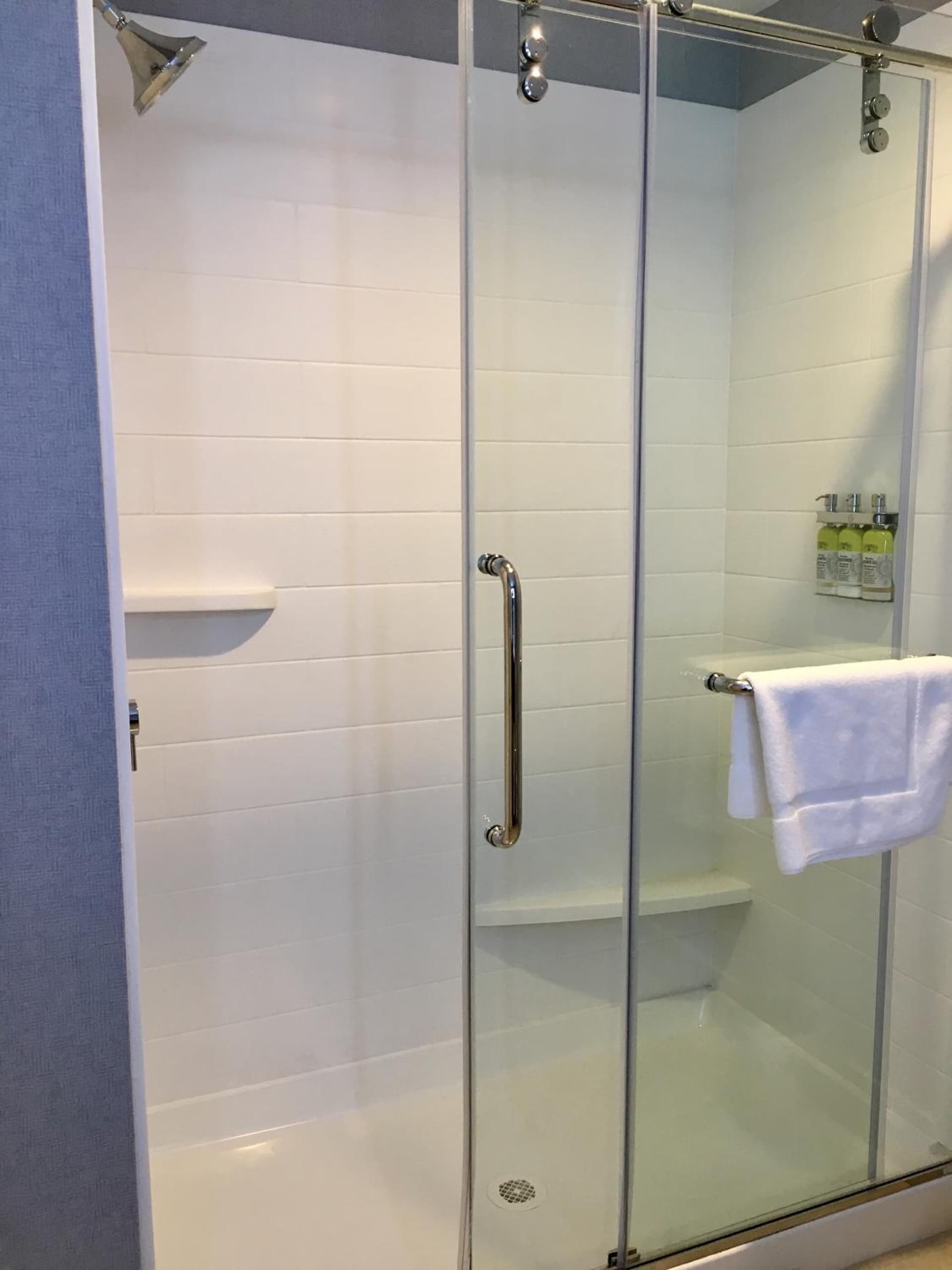 Holiday Inn Express - Grand Island by IHG gallery photo in Niagara Falls, NY — image 36